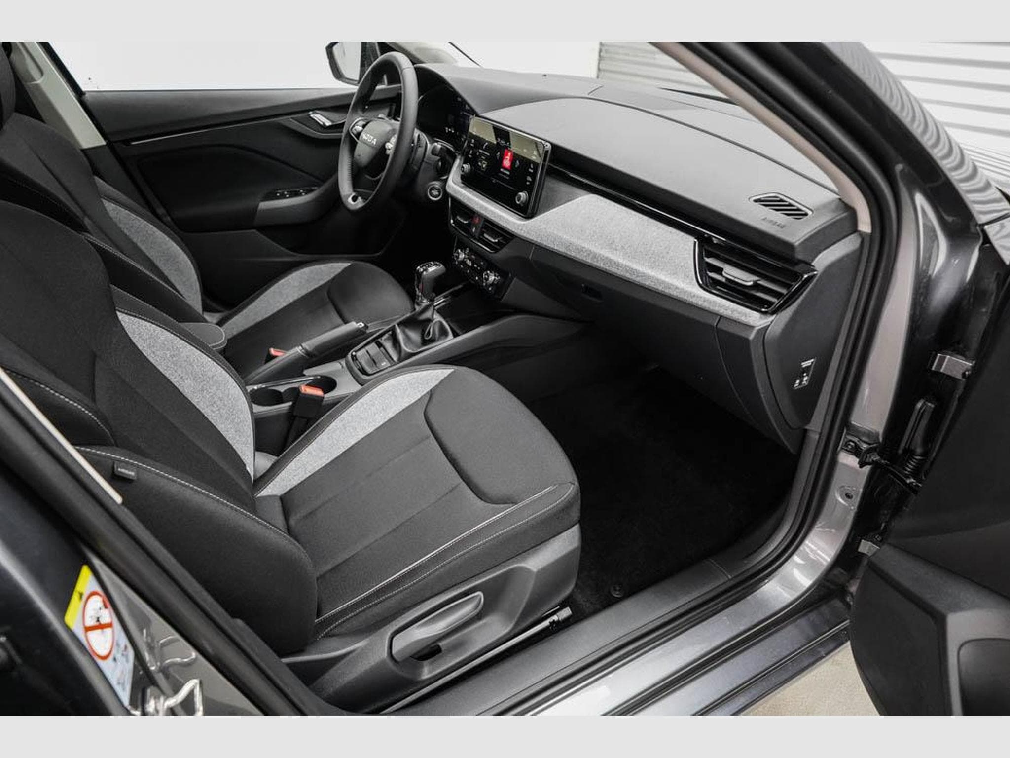 Skoda Scala 1,0 TSI DSG (2026) - Foto 17