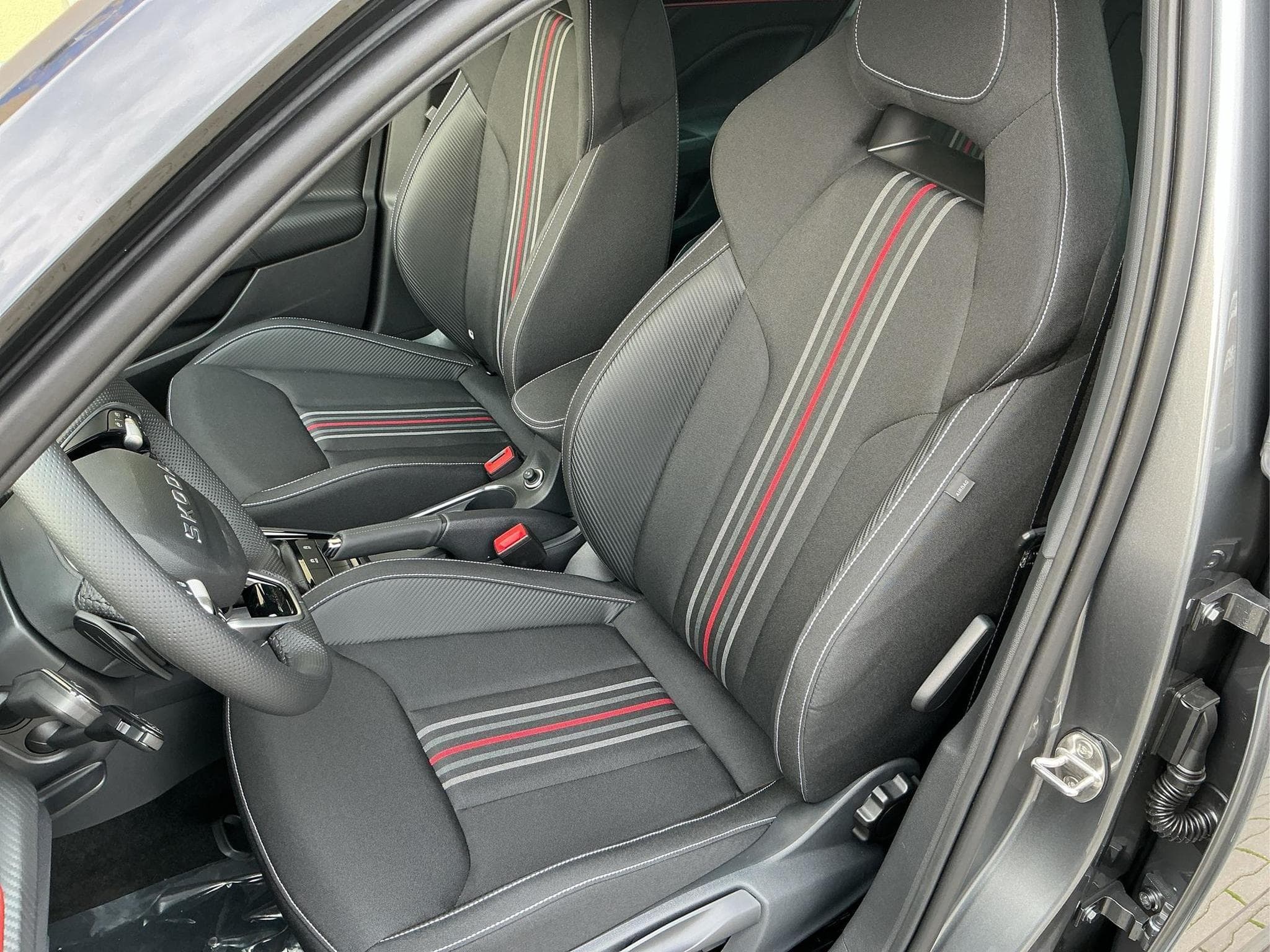 Skoda Kamiq Monte Carlo (2026) - Photo 10