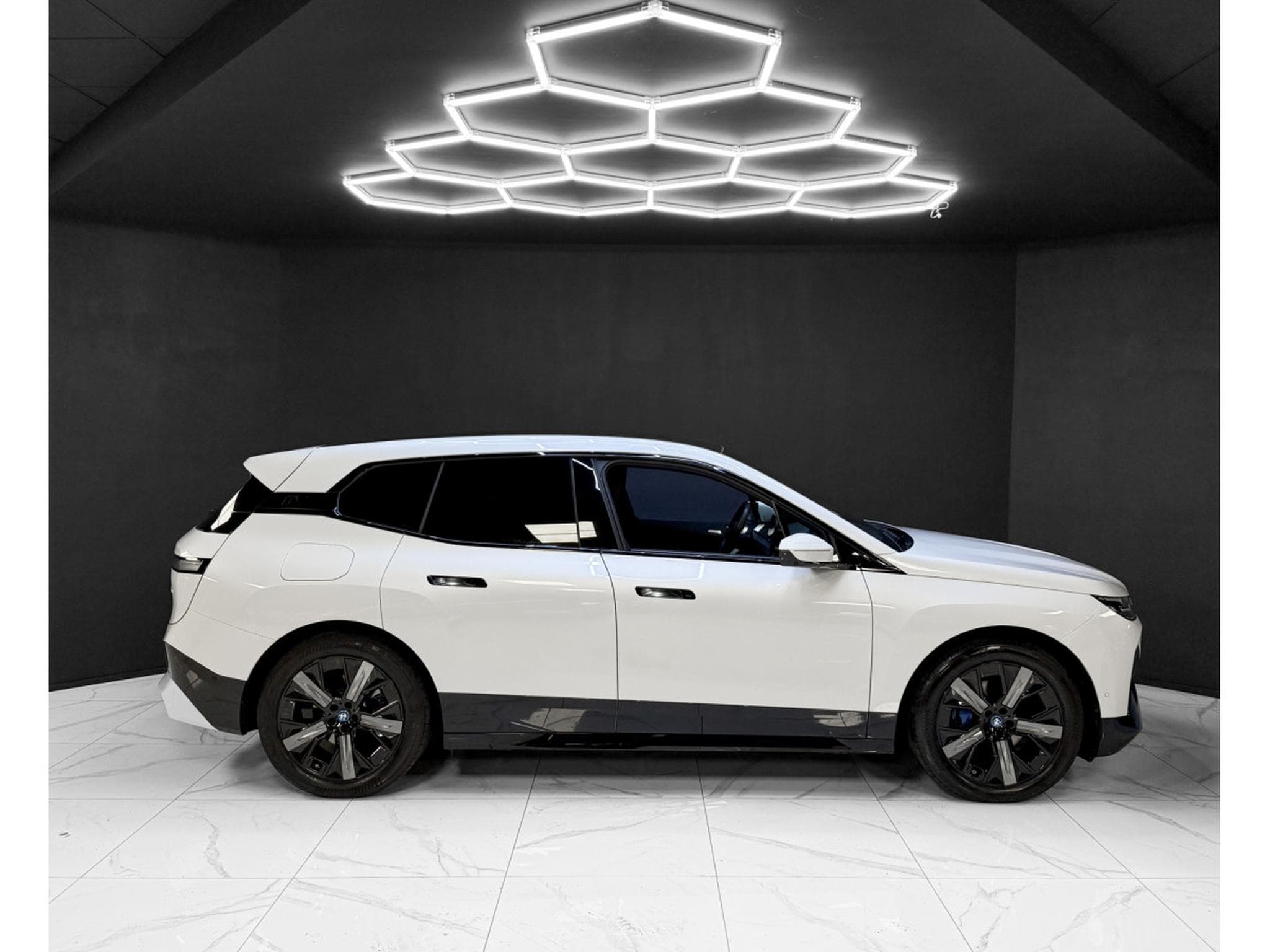 BMW iX 50 xDrive / M SPORT / HK / PANO / 360 (2023) - Foto 6