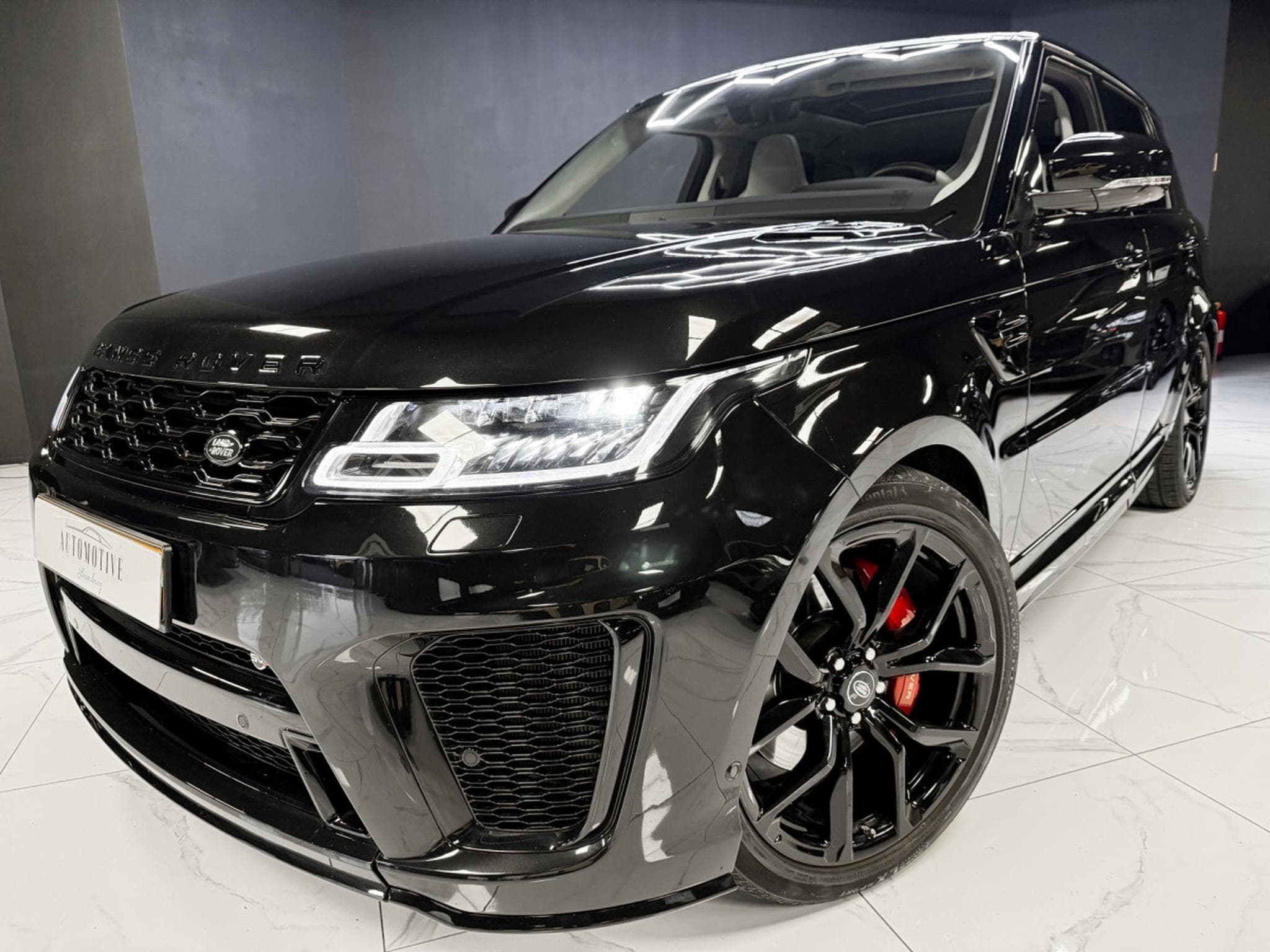 Land-Rover Range Rover Sport 5.0 V8 P575 SVR (2021) - Foto 10