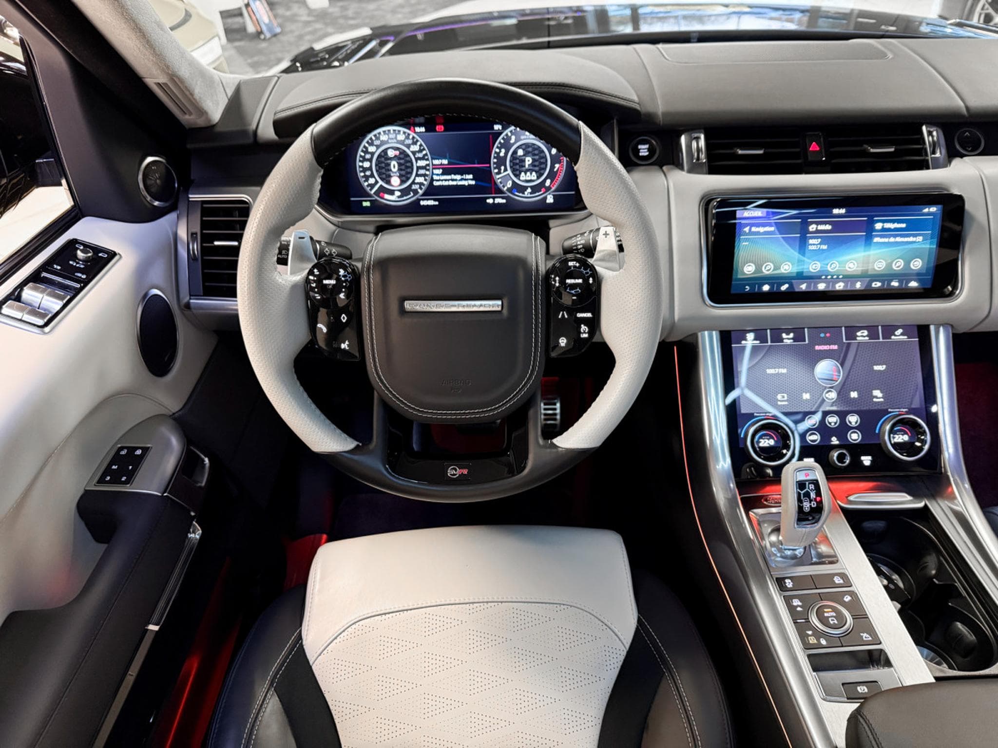 Land-Rover Range Rover Sport 5.0 V8 P575 SVR (2021) - Foto 13