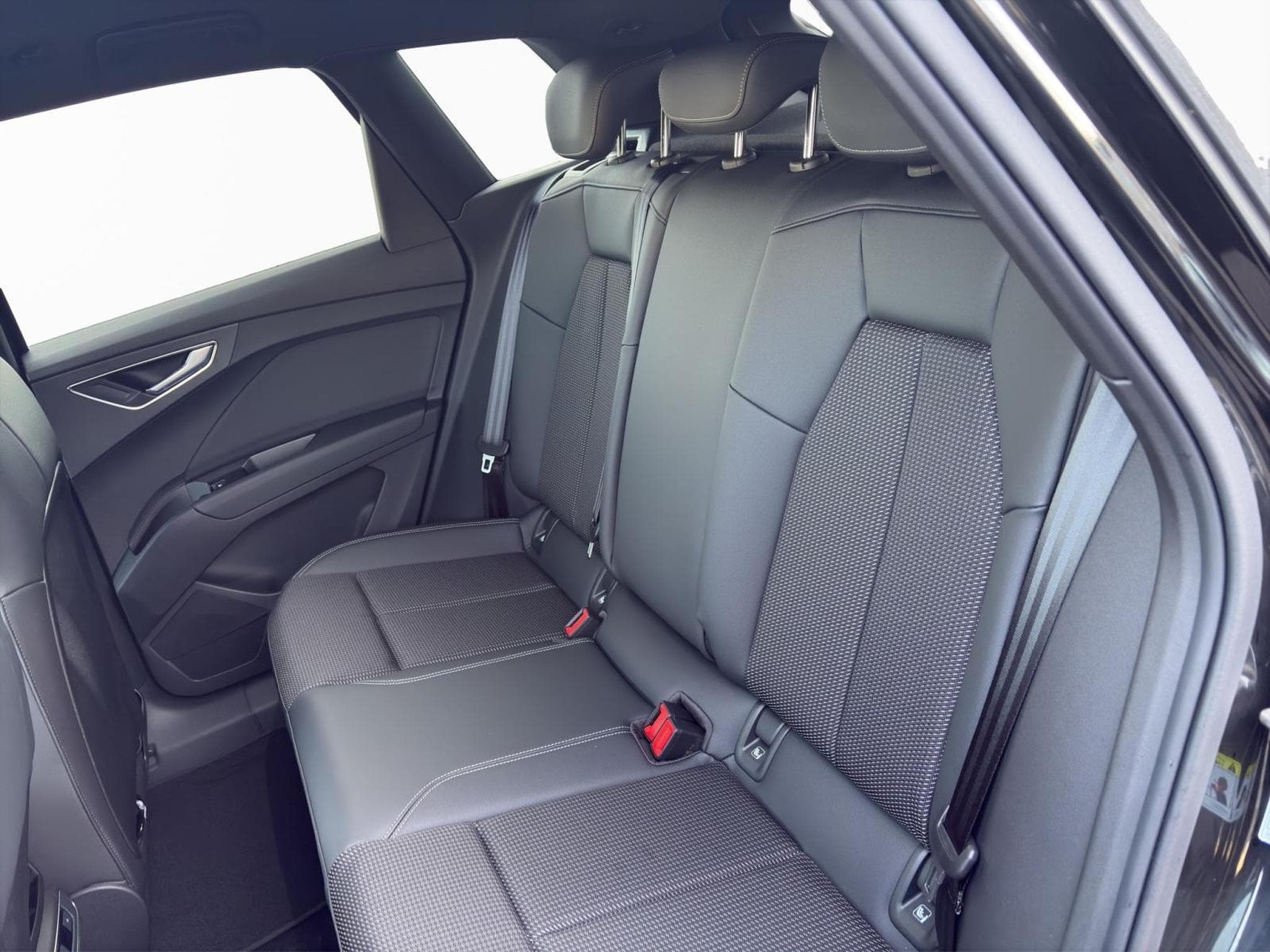 Audi Q4 e-tron Etron (2026) - Photo 15