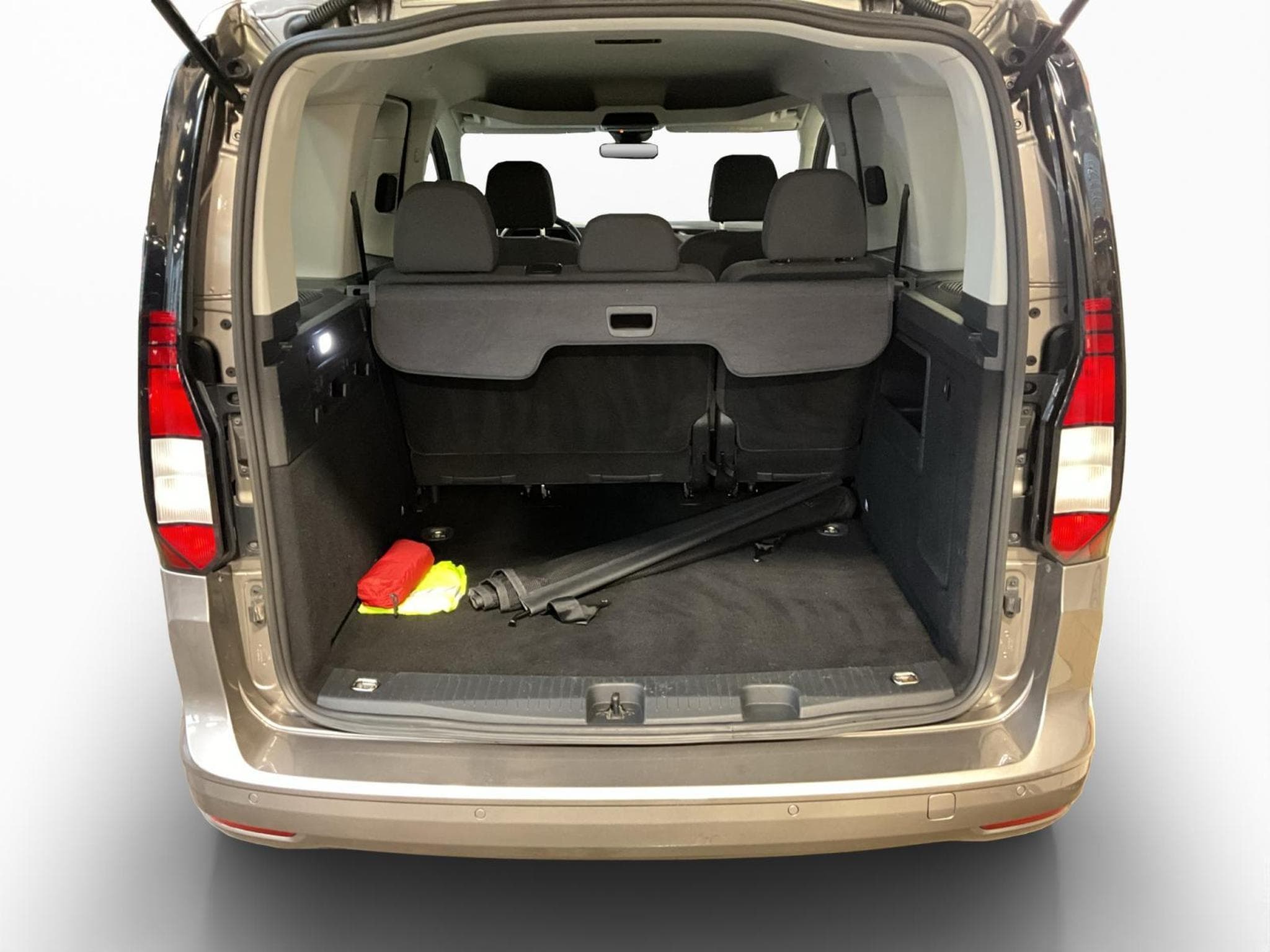 VW Caddy DSG+P.Cool&Sound+LM16 (2022) - Photo 16