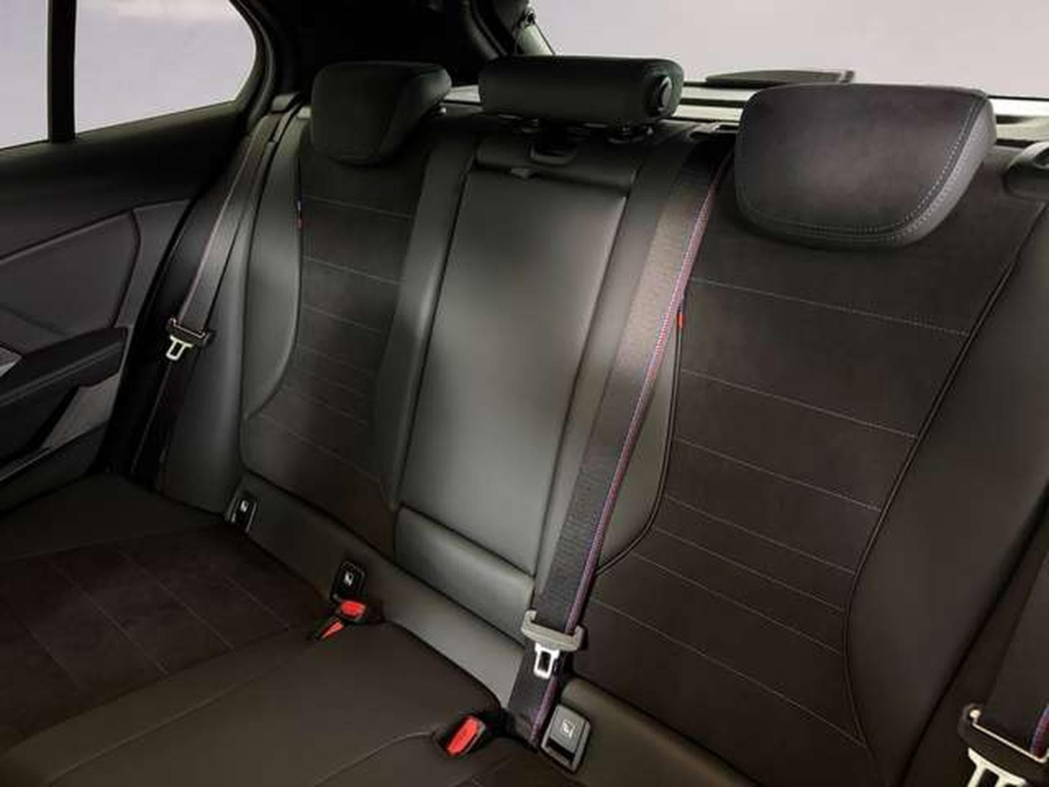 BMW 120 d HK HiFi DAB LED Komfortzg. (2025) - Foto 9