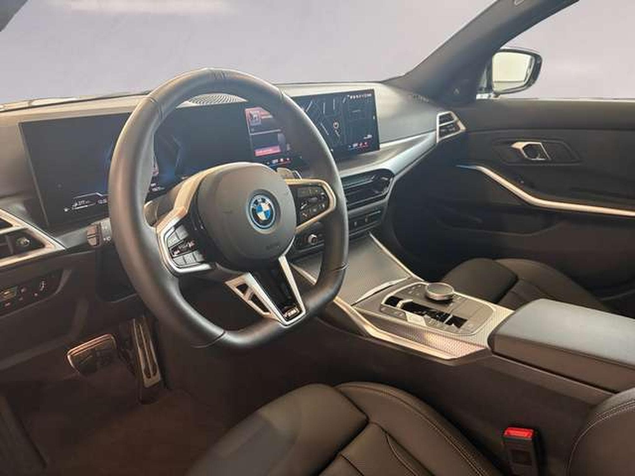 BMW 330 e xDrive HK HiFi DAB LED GSD (2025) - Foto 6