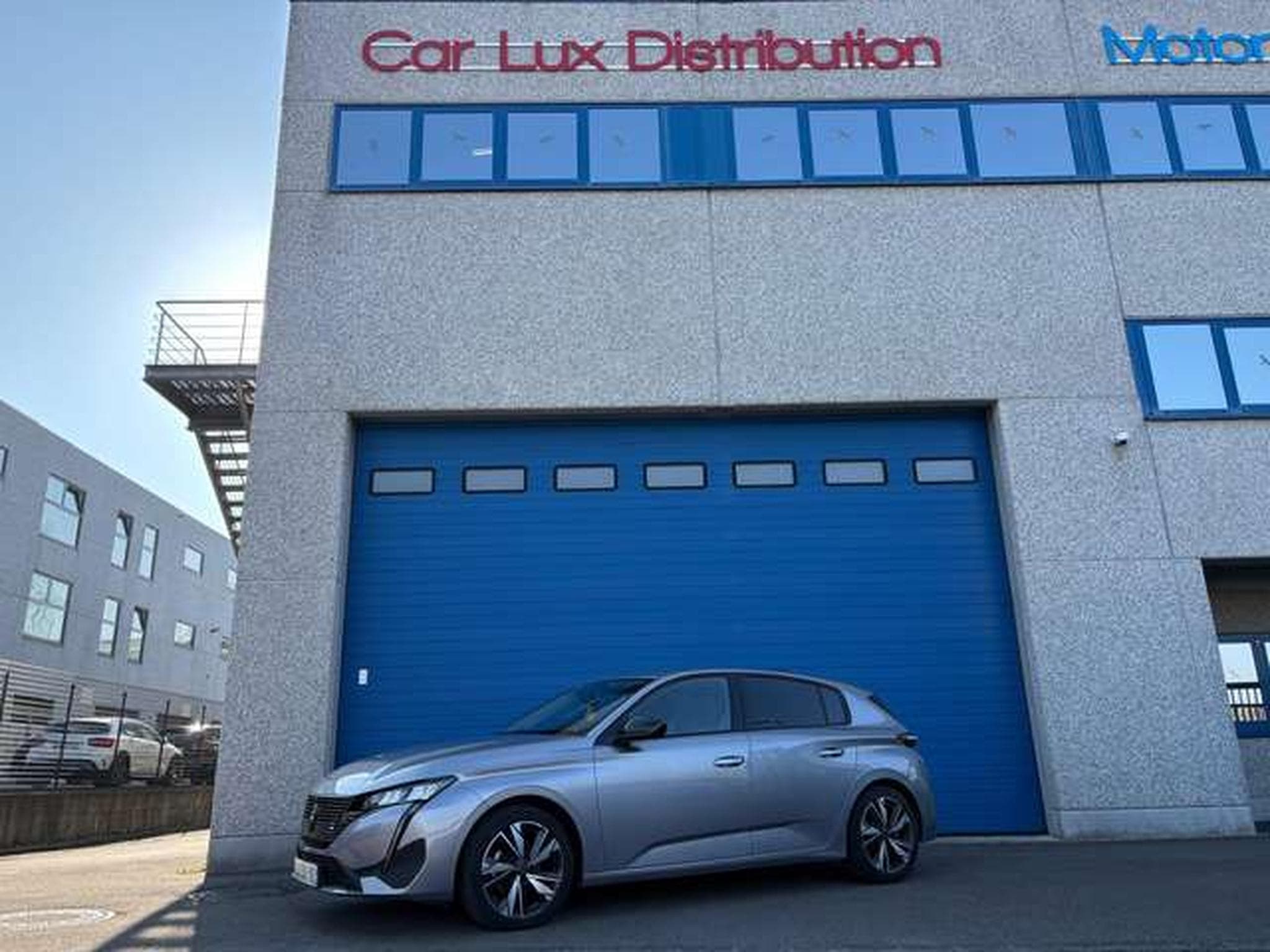 Peugeot 308 308 1.2 PureTech Allure S (2023) - Foto 1