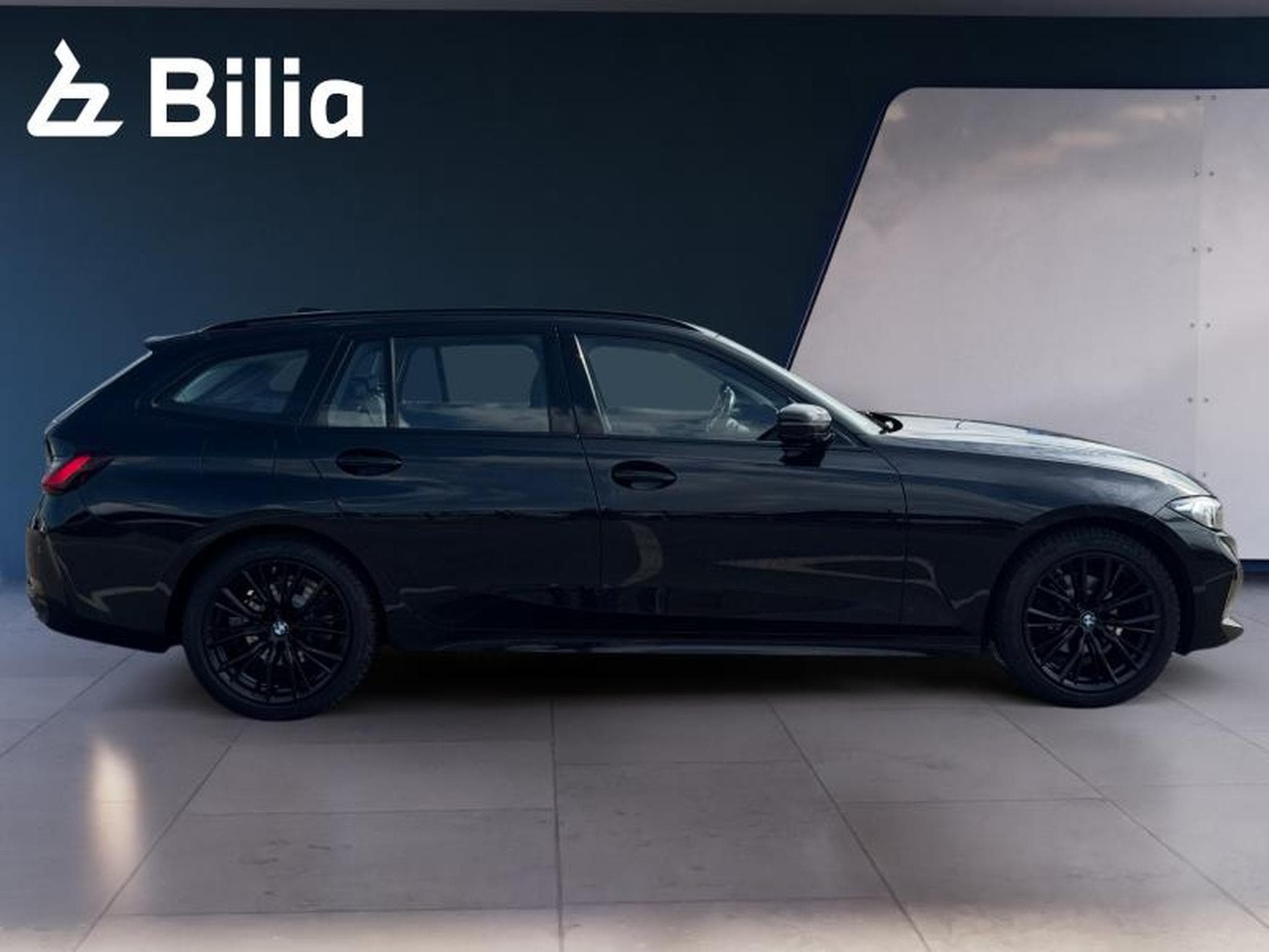 BMW 318 318i Touring (2023) - Foto 3