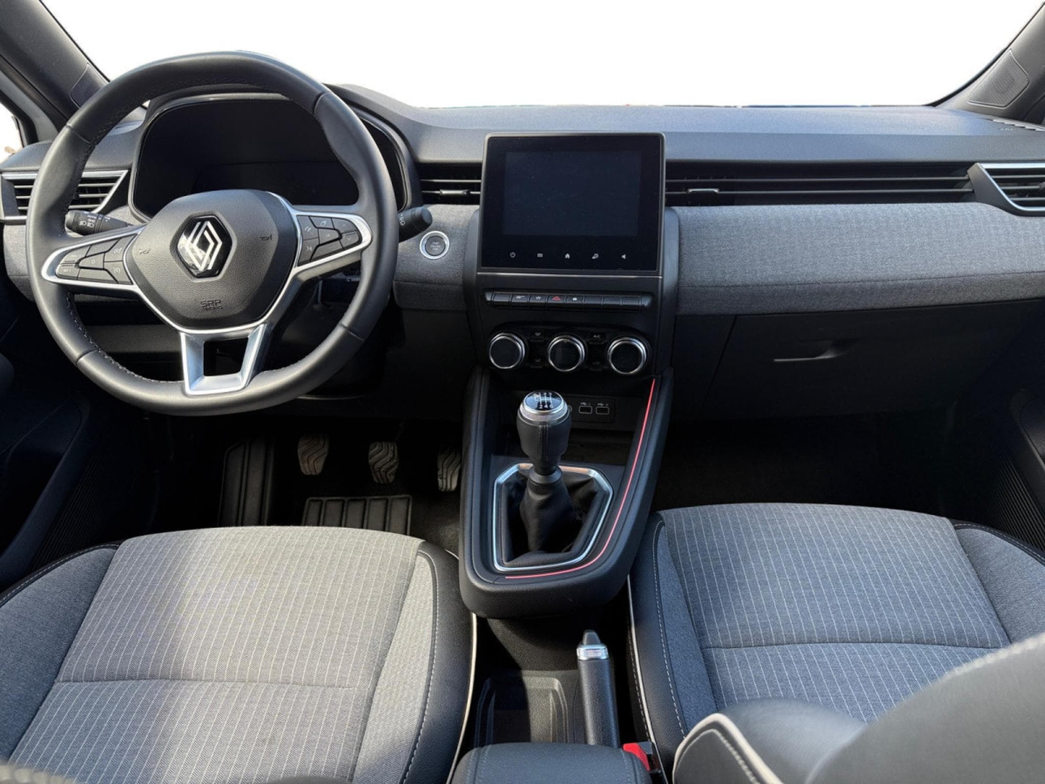 Renault Clio 1.0 Tce Techno (2025) - Foto 9