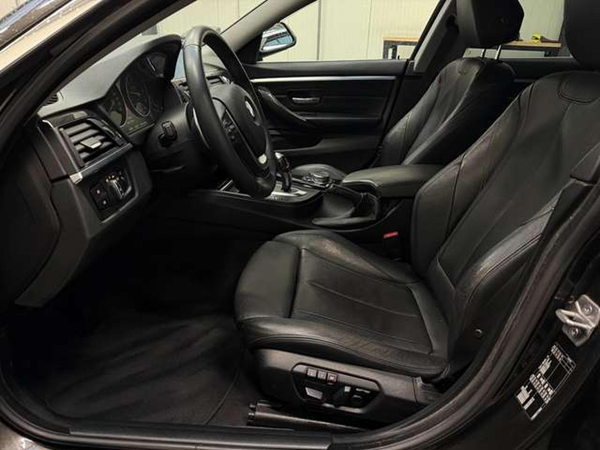 BMW 418 418 d Steptronic (2015) - Foto 13