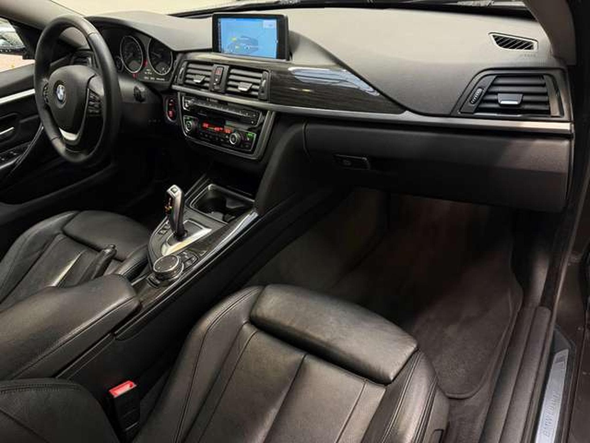 BMW 418 418 d Steptronic (2015) - Foto 15