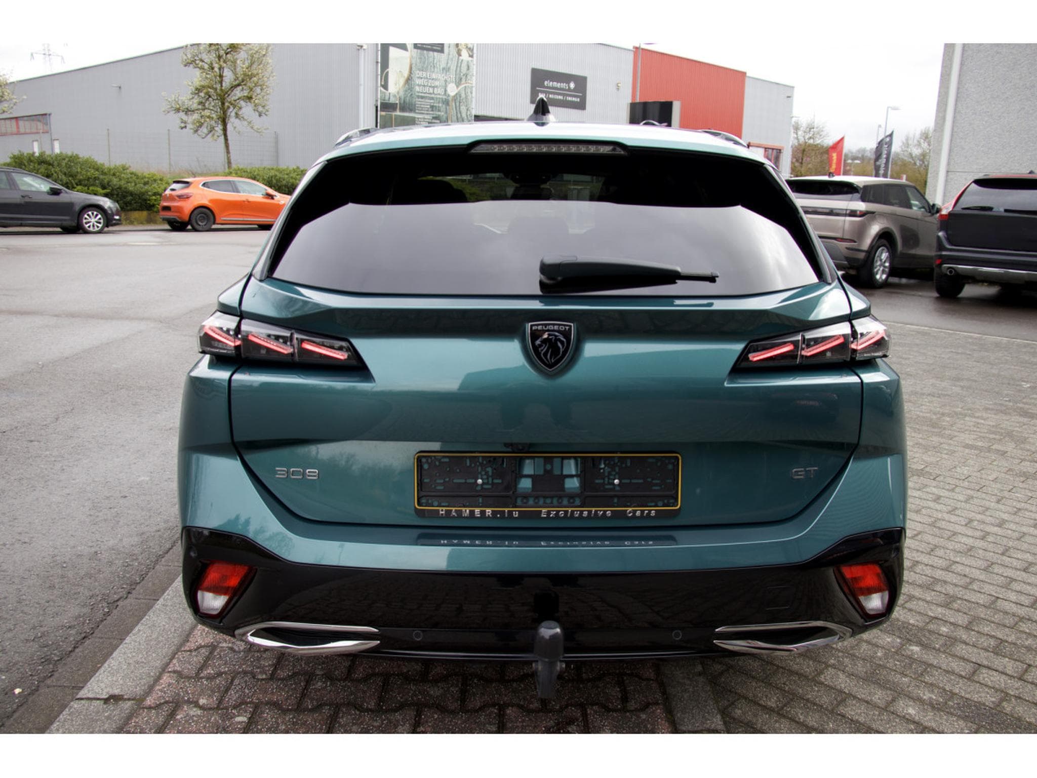 Peugeot 308 SW BlueHDi 130 GT ACC AHK Pano Massage Focal (2024) - Foto 3