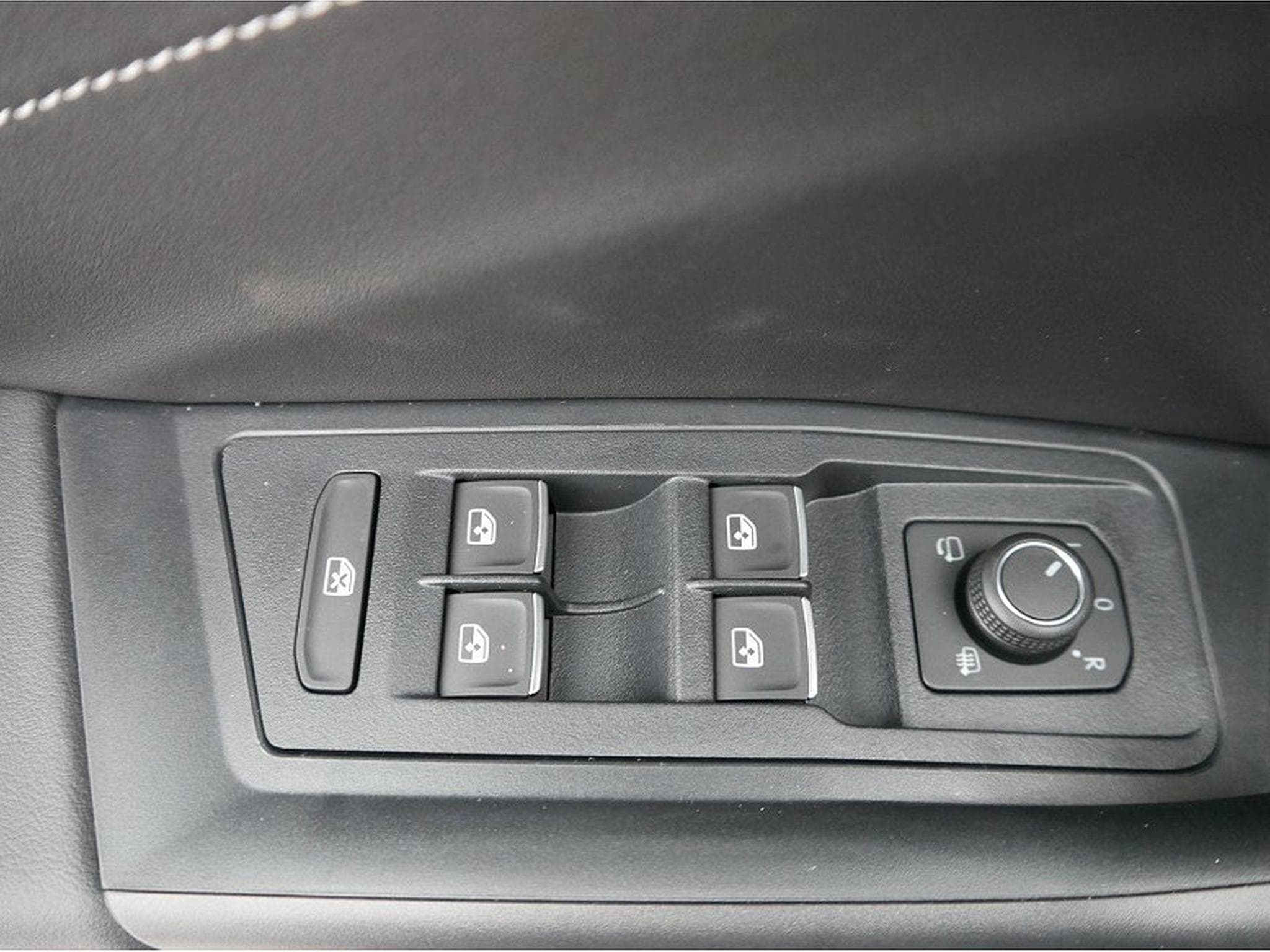 VW T-Roc (2026) - Photo 11