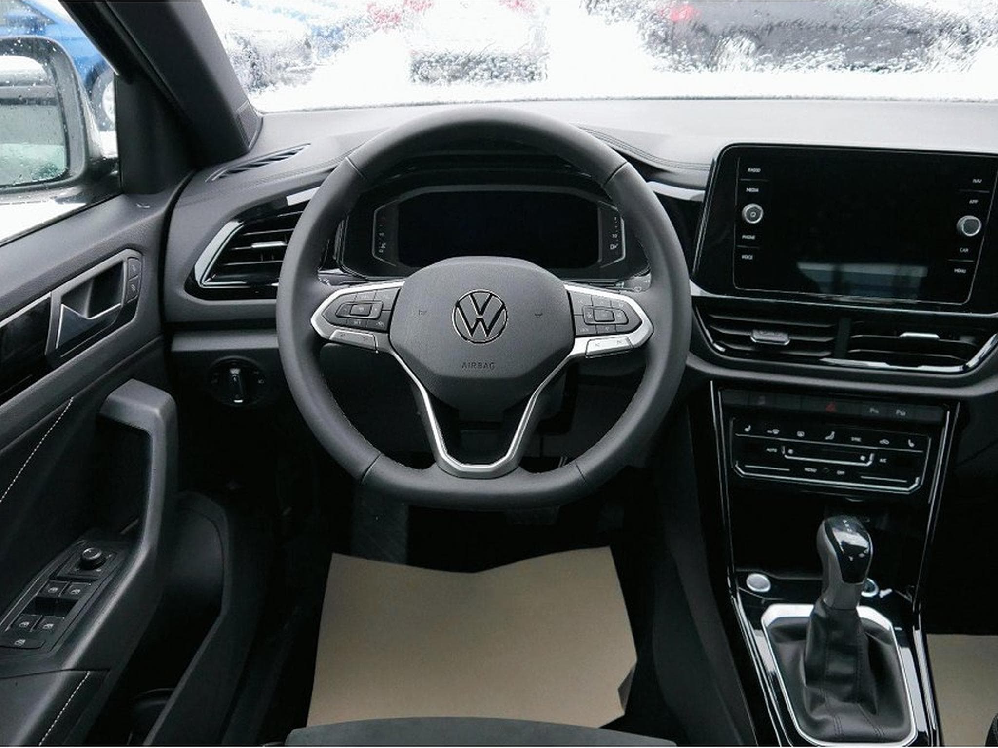 VW T-Roc (2026) - Photo 11