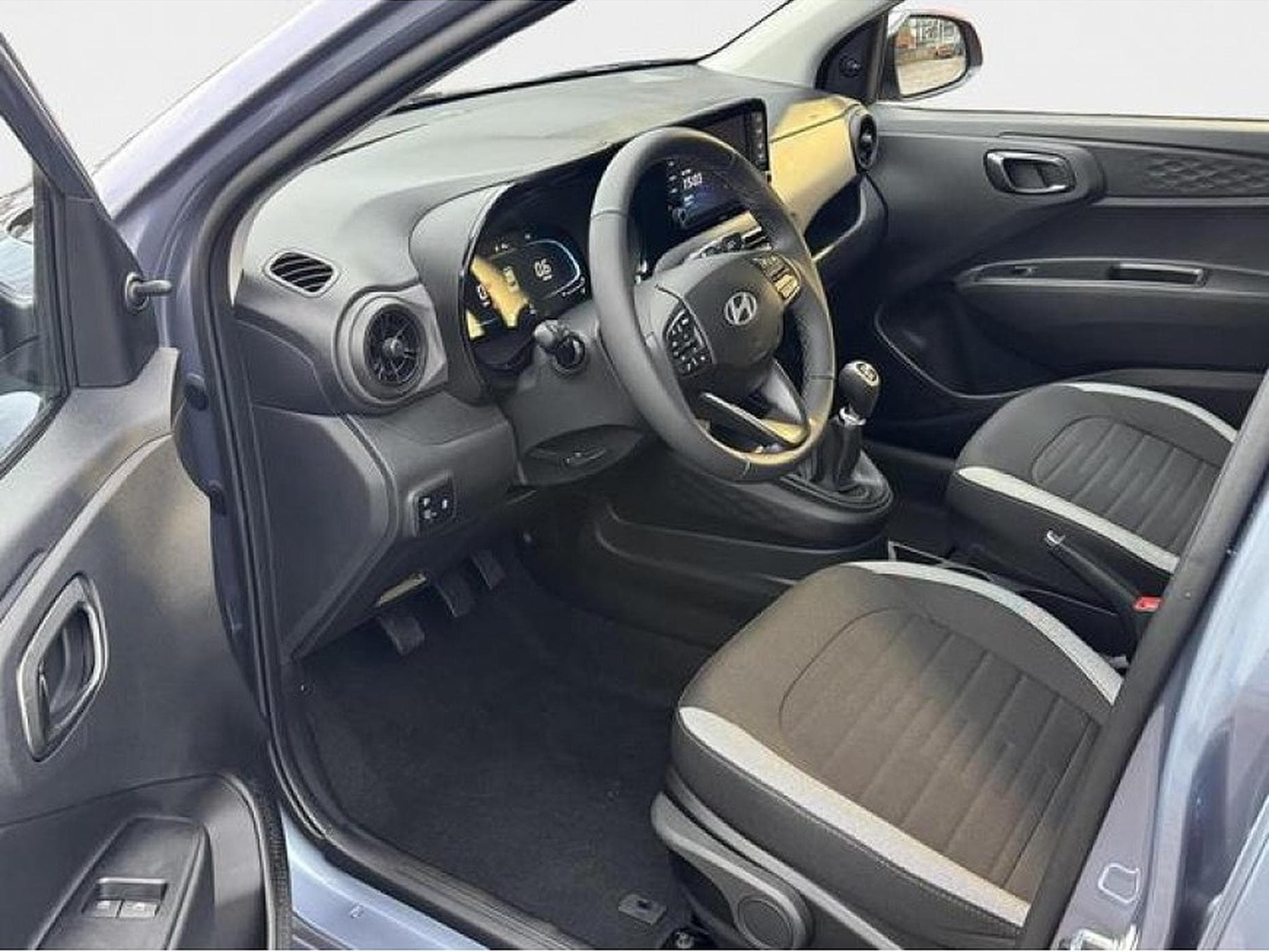 Hyundai i10 (2025) - Photo 11