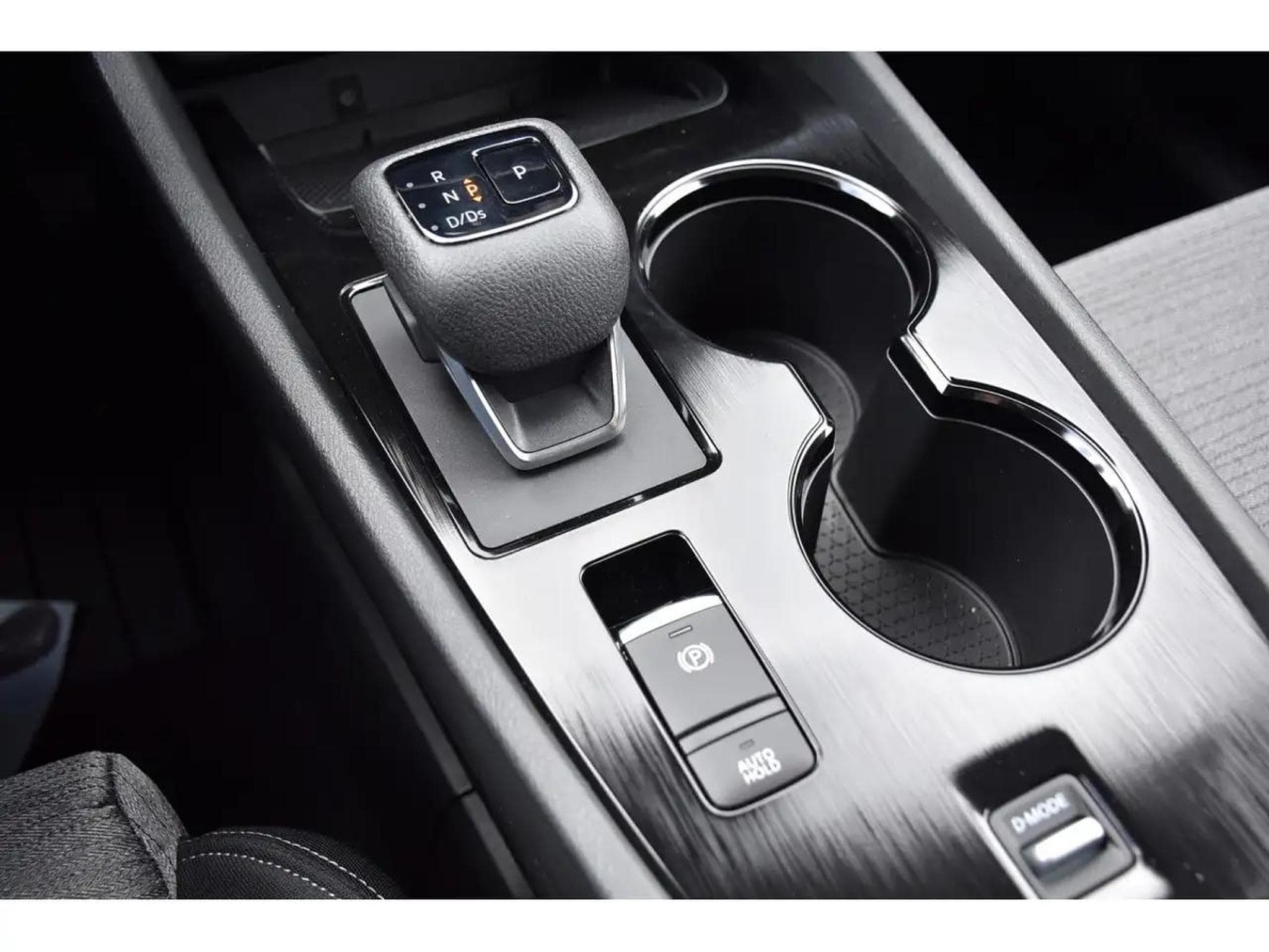 Nissan X-Trail (2026) - Photo 18