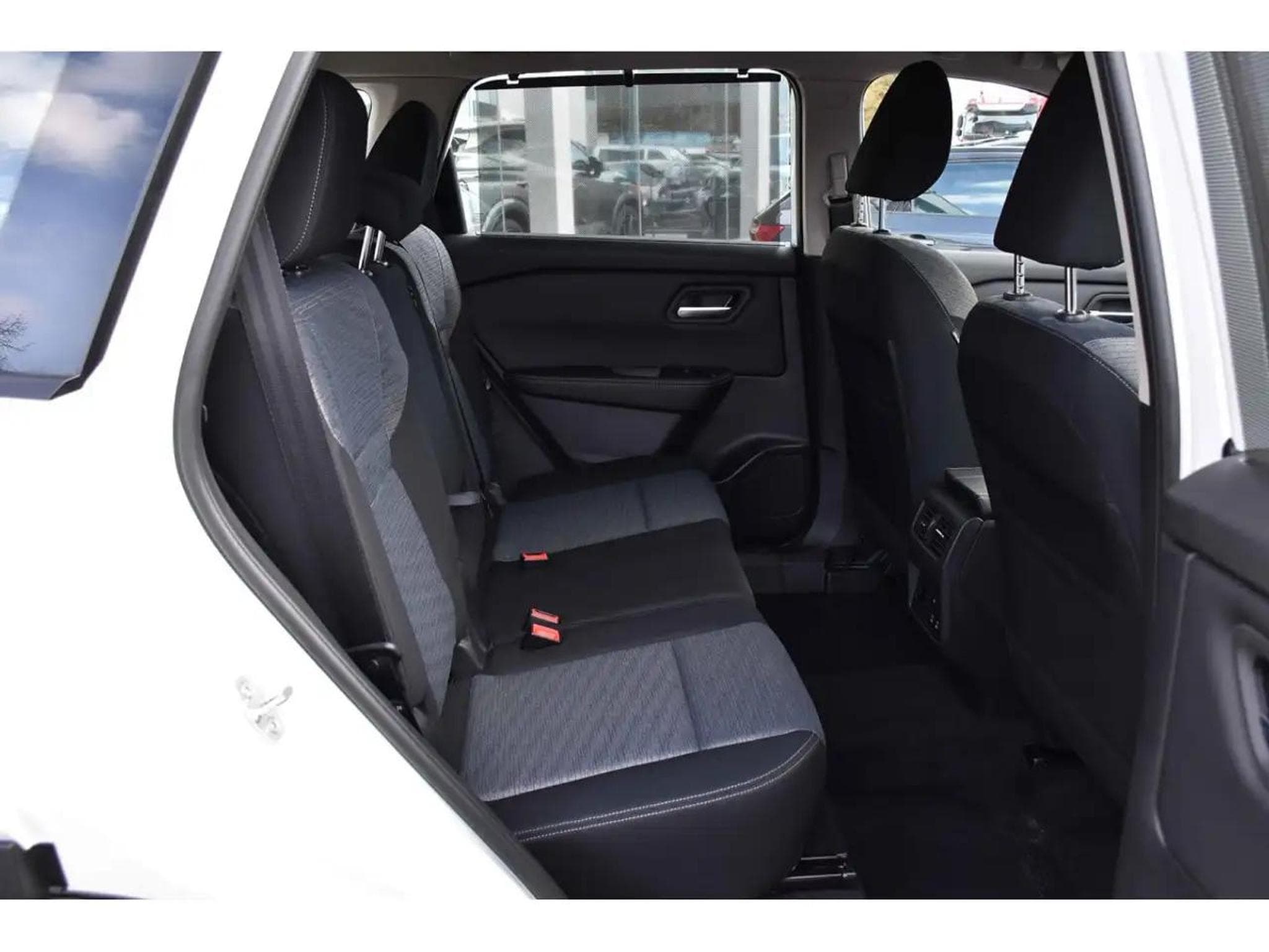 Nissan X-Trail (2026) - Photo 8