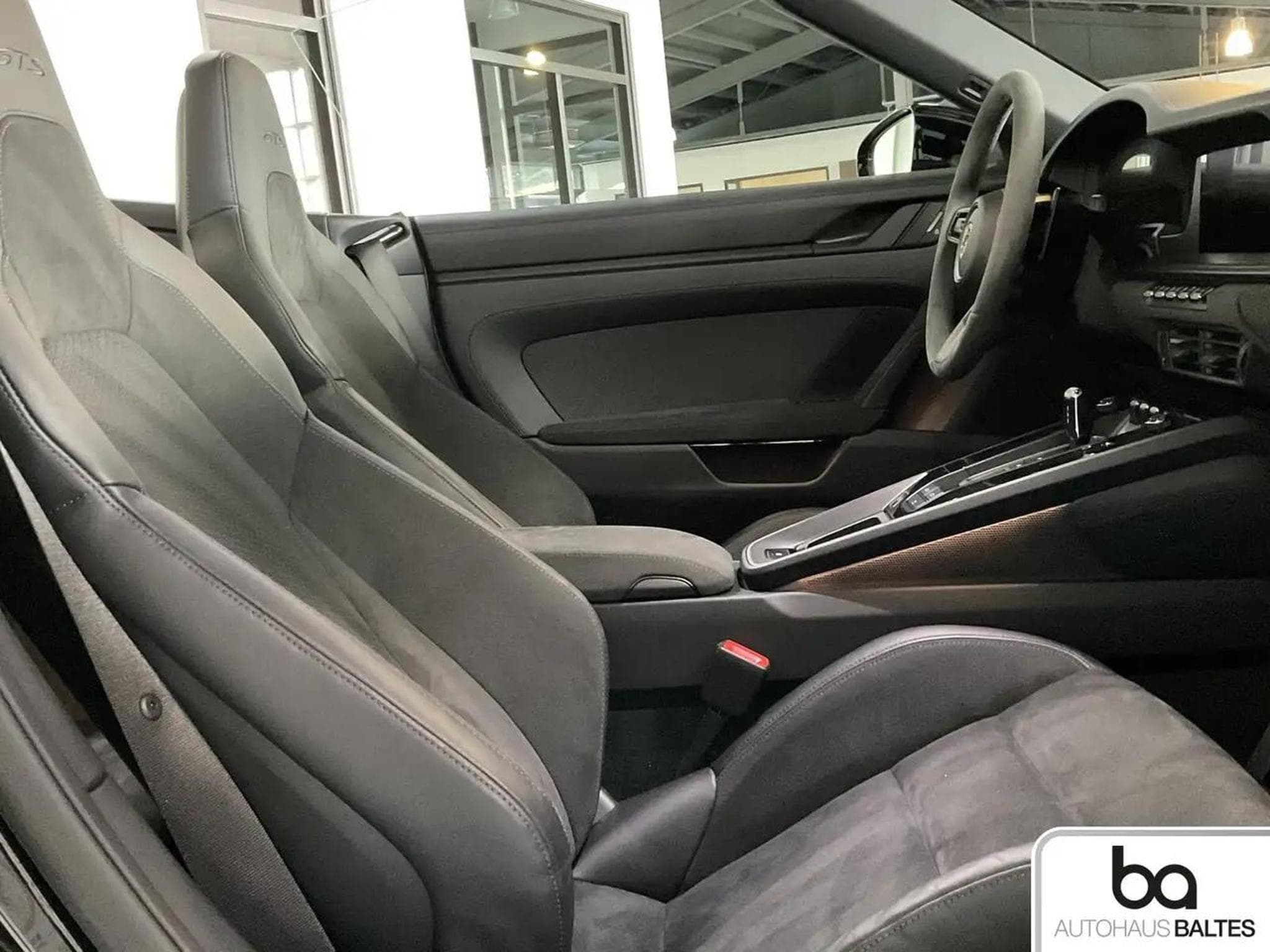 Porsche 911 (2025) - Photo 7