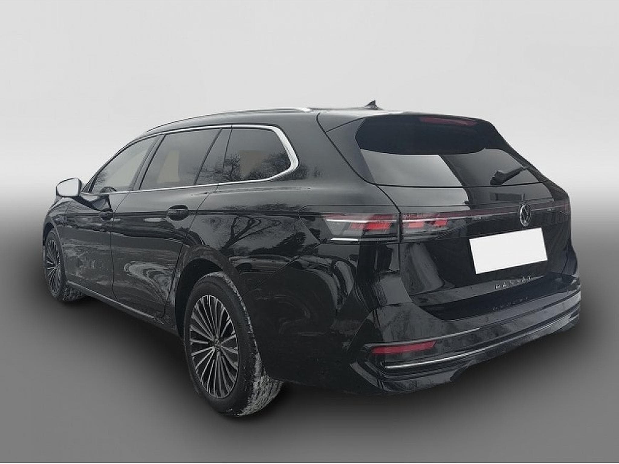 VW Passat (2024) - Photo 2