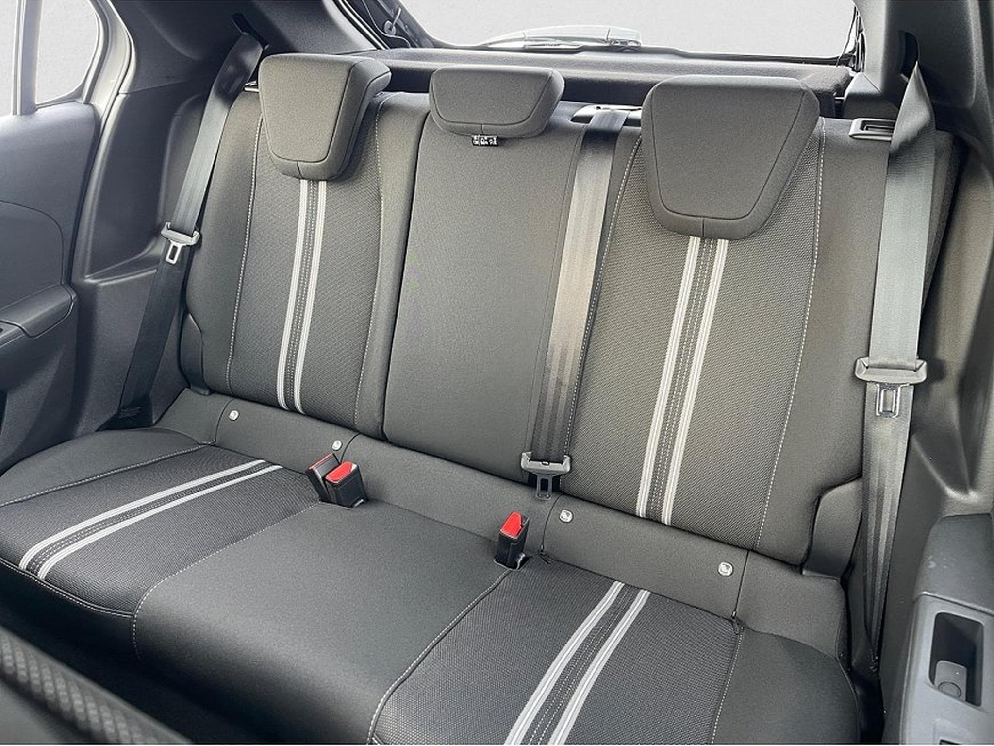 Opel Corsa (2025) - Foto 8