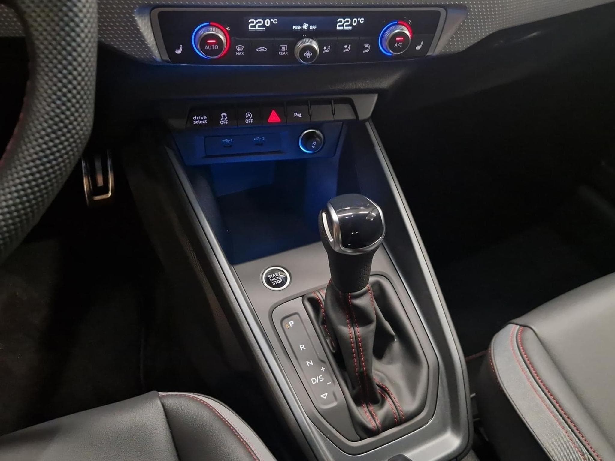 Audi A1 Allstreet (2025) - Photo 12