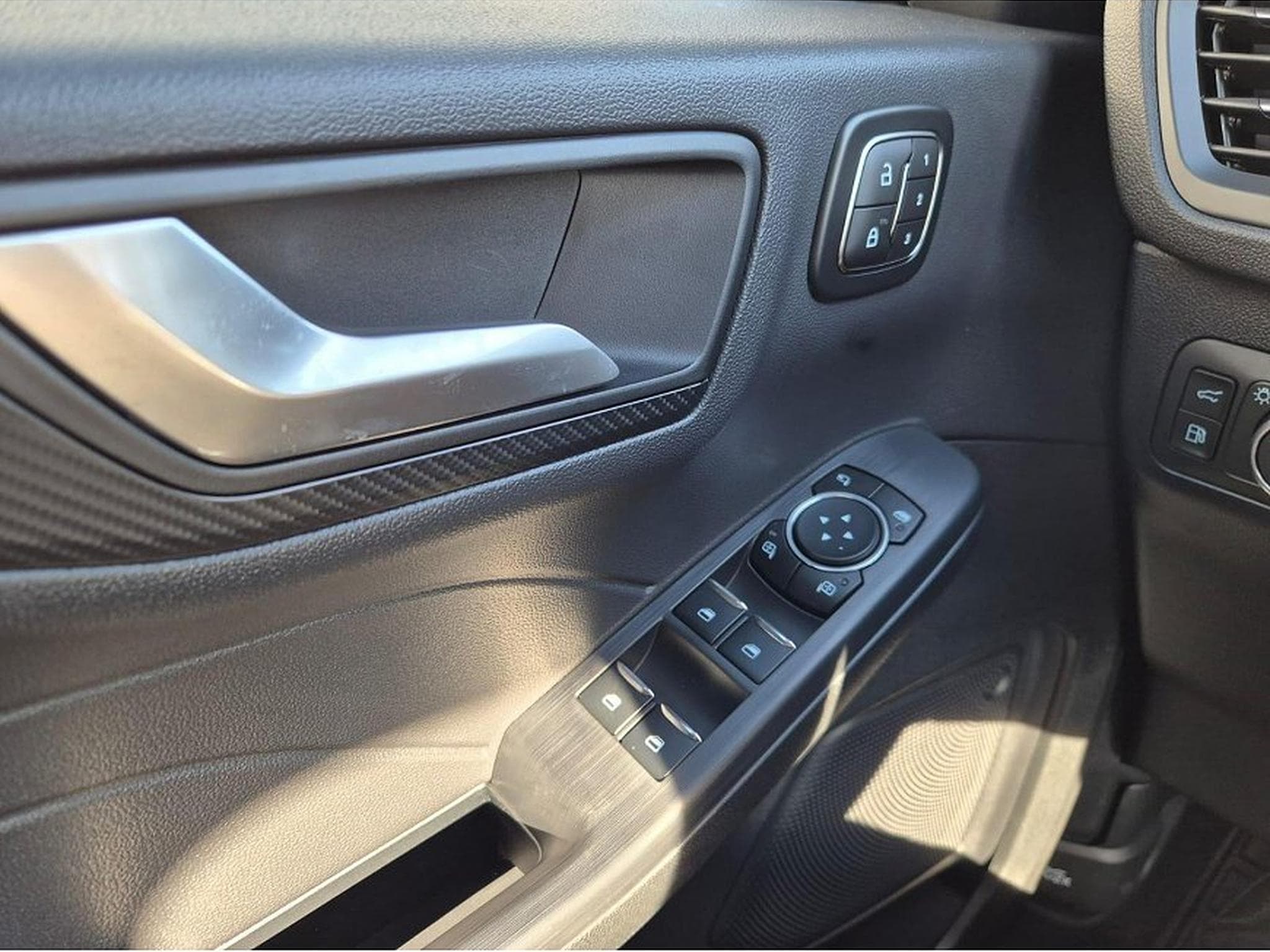 Ford Kuga (2026) - Photo 20