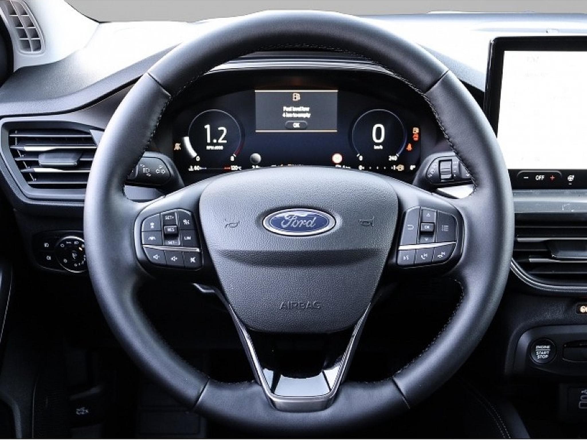 Ford Focus (2025) - Photo 5