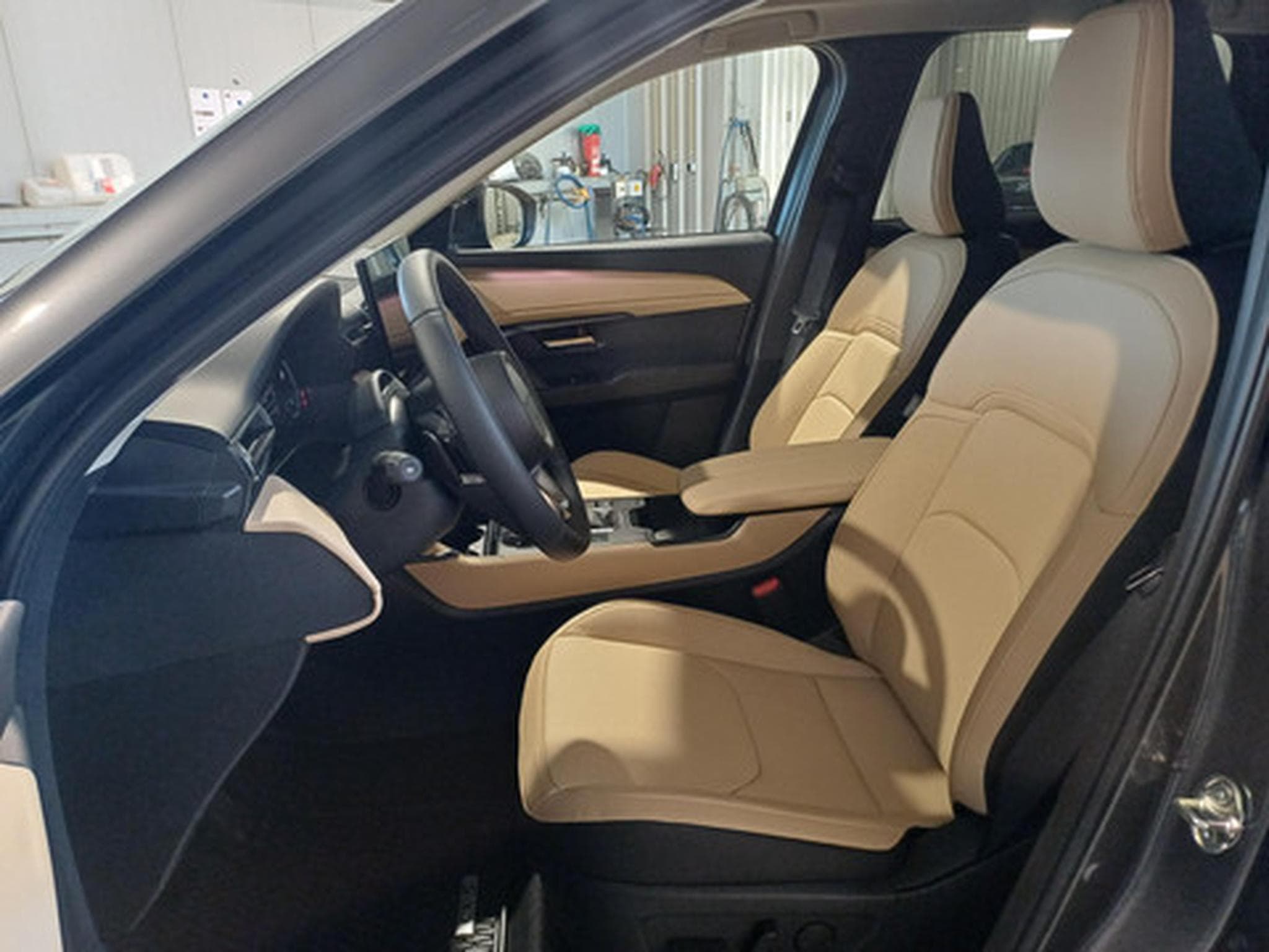 Mazda CX-5 Homura + Tlop + Pan-P (2026) - Foto 8