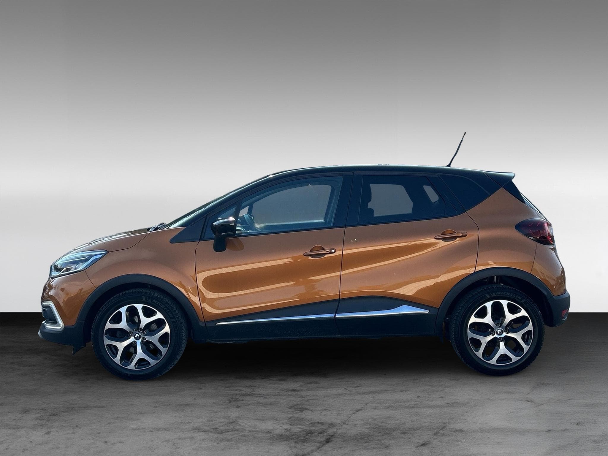 Renault Captur 1.5 dCi Limited +Klima+LED+ChromPaket (2018) - Foto 3