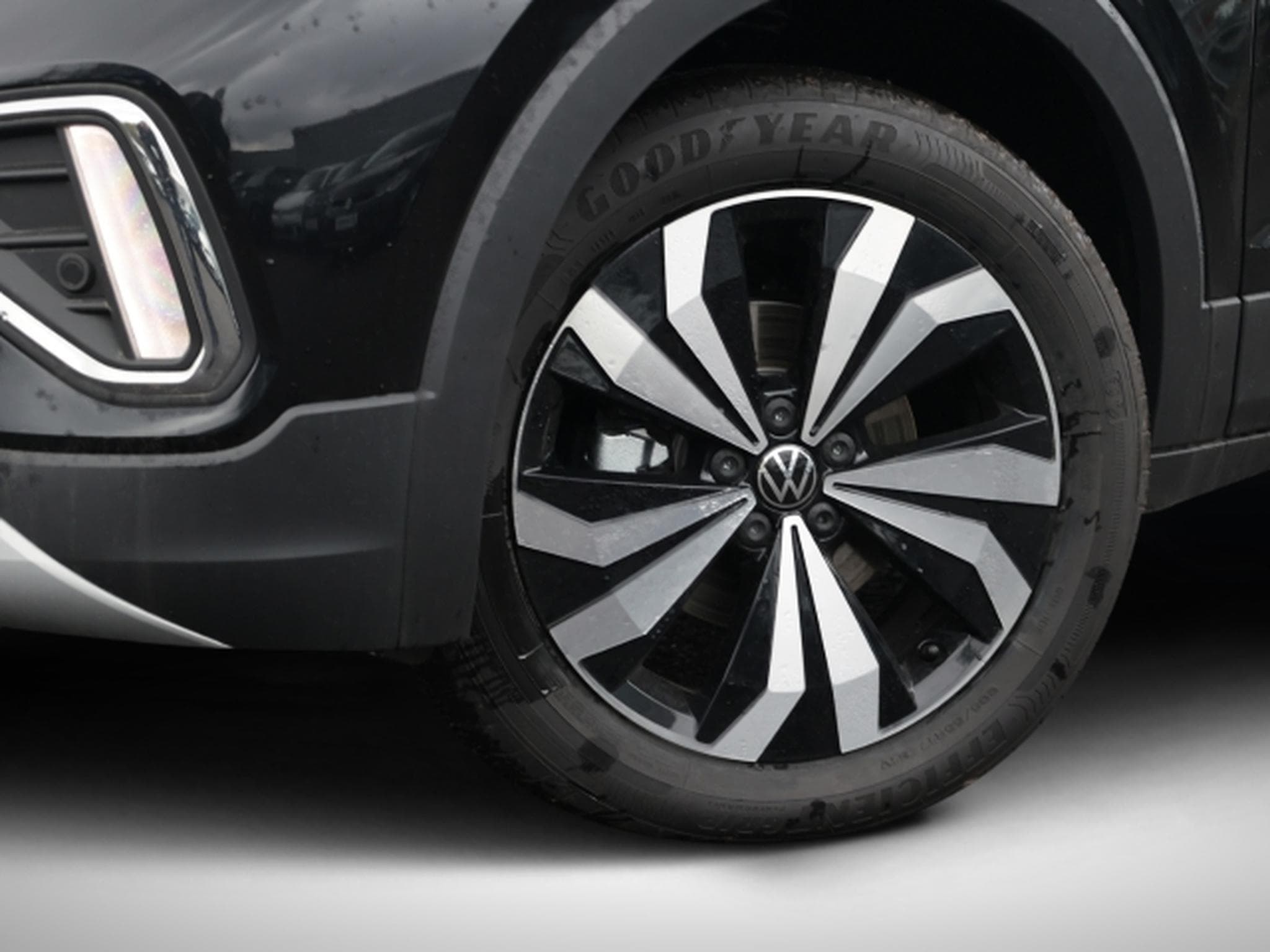 VW T-Cross 1.5 TSI DSG Matrix 4J Garantie RFK ACC (2026) - Foto 4