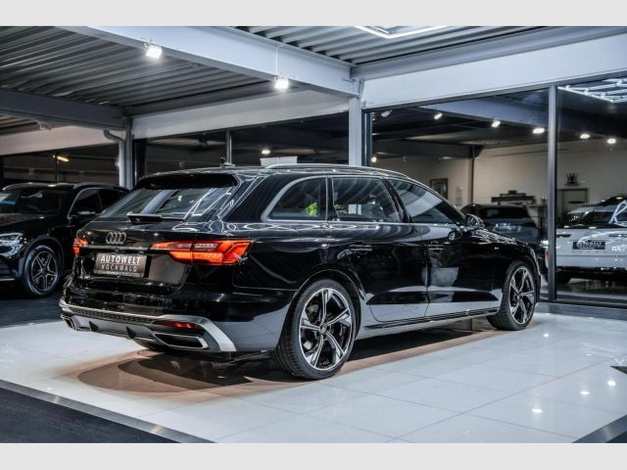 Audi A4 A4 Avant 35 TDI S-tronic S-Line NAVI RFK SHZ LED (2023) - Foto 11