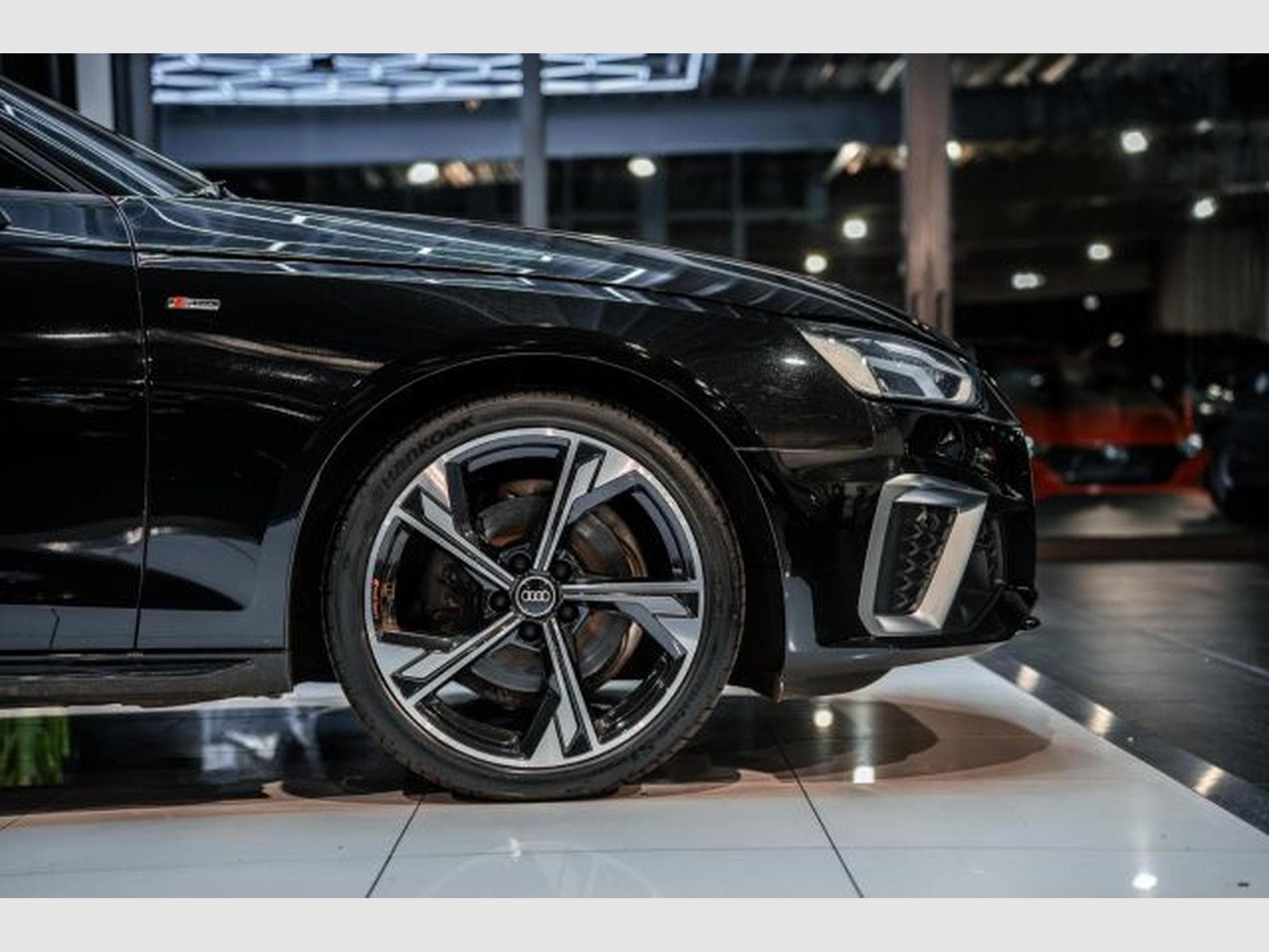 Audi A4 A4 Avant 35 TDI S-tronic S-Line NAVI RFK SHZ LED (2023) - Foto 9