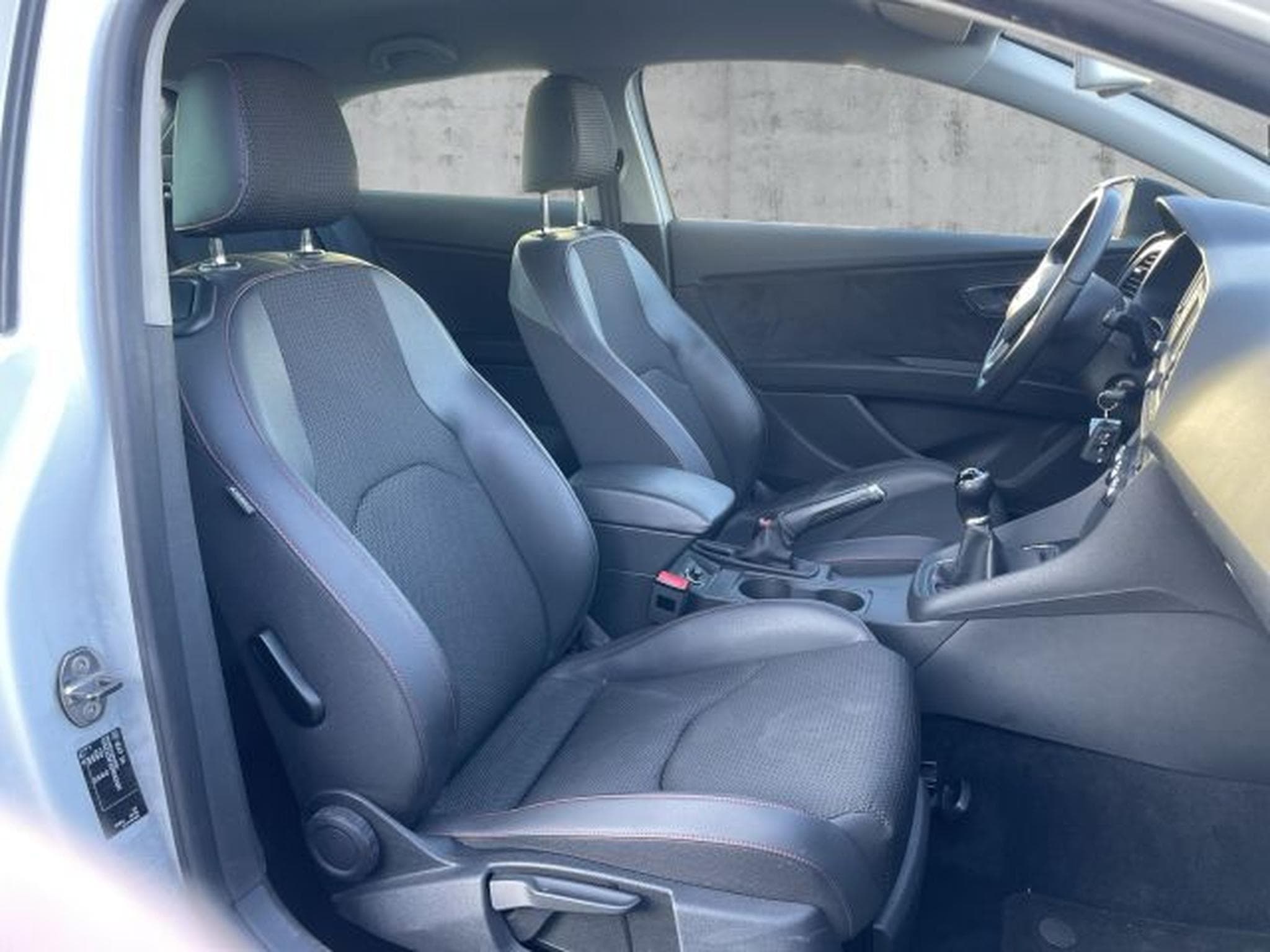 Seat Leon Leon FR 1.4 TSI NAVI LED SHZ PDC Tempo. Spurhalt (2013) - Foto 13