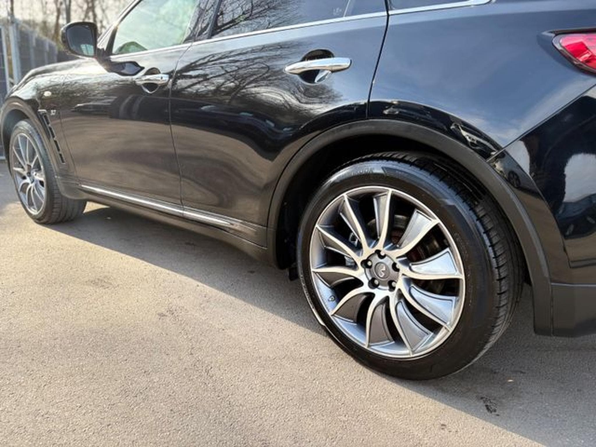 Infiniti QX70 QX70 3.7 S AWD*NAVI*AUT*LEDER*EL.SD* COC/EWG*TOP (2016) - Foto 14