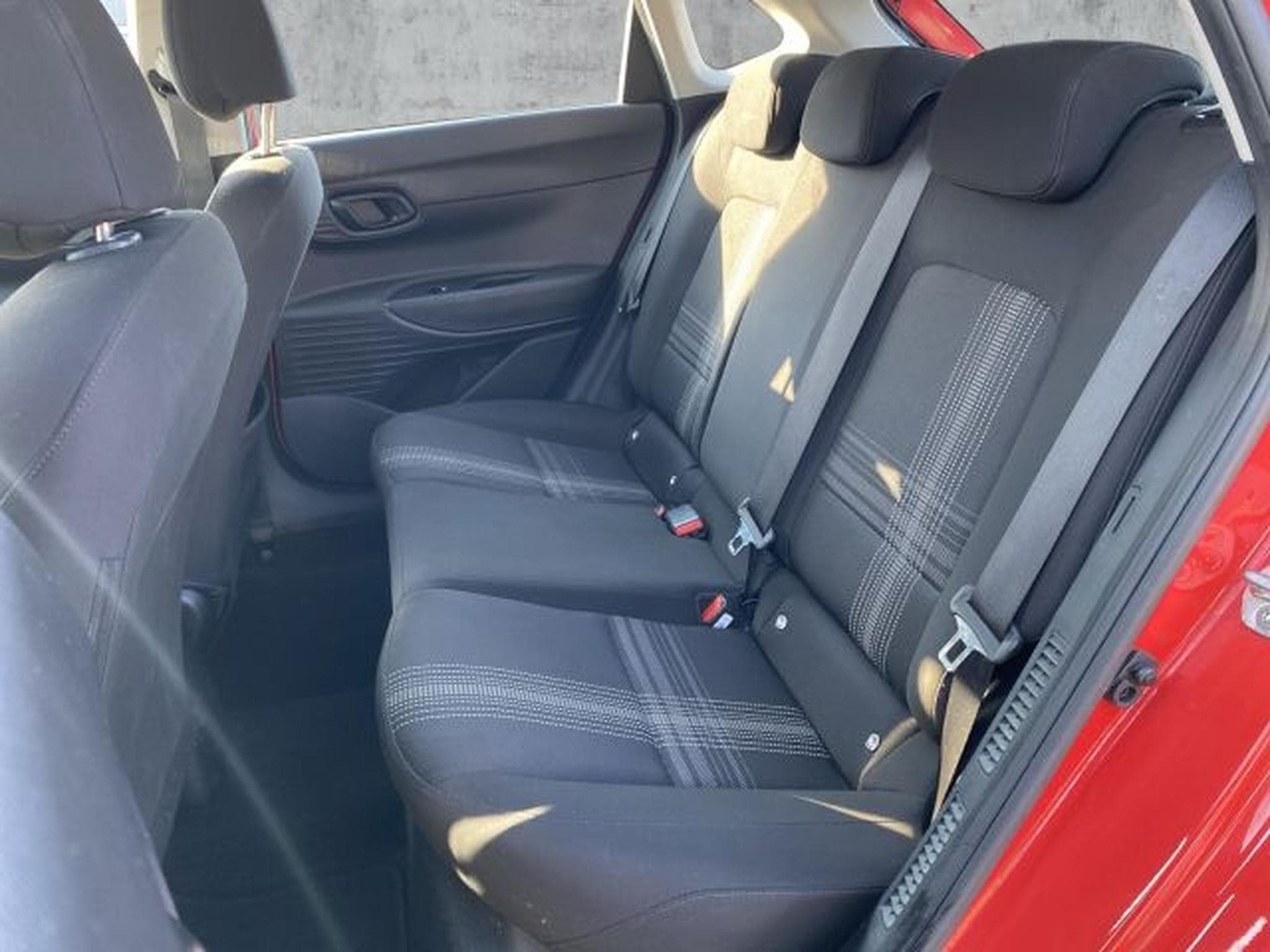 Hyundai i20 i20 1.0 T-GDI Mild-Hybrid KLIMA PDC SHZG GARANTI (2021) - Foto 12