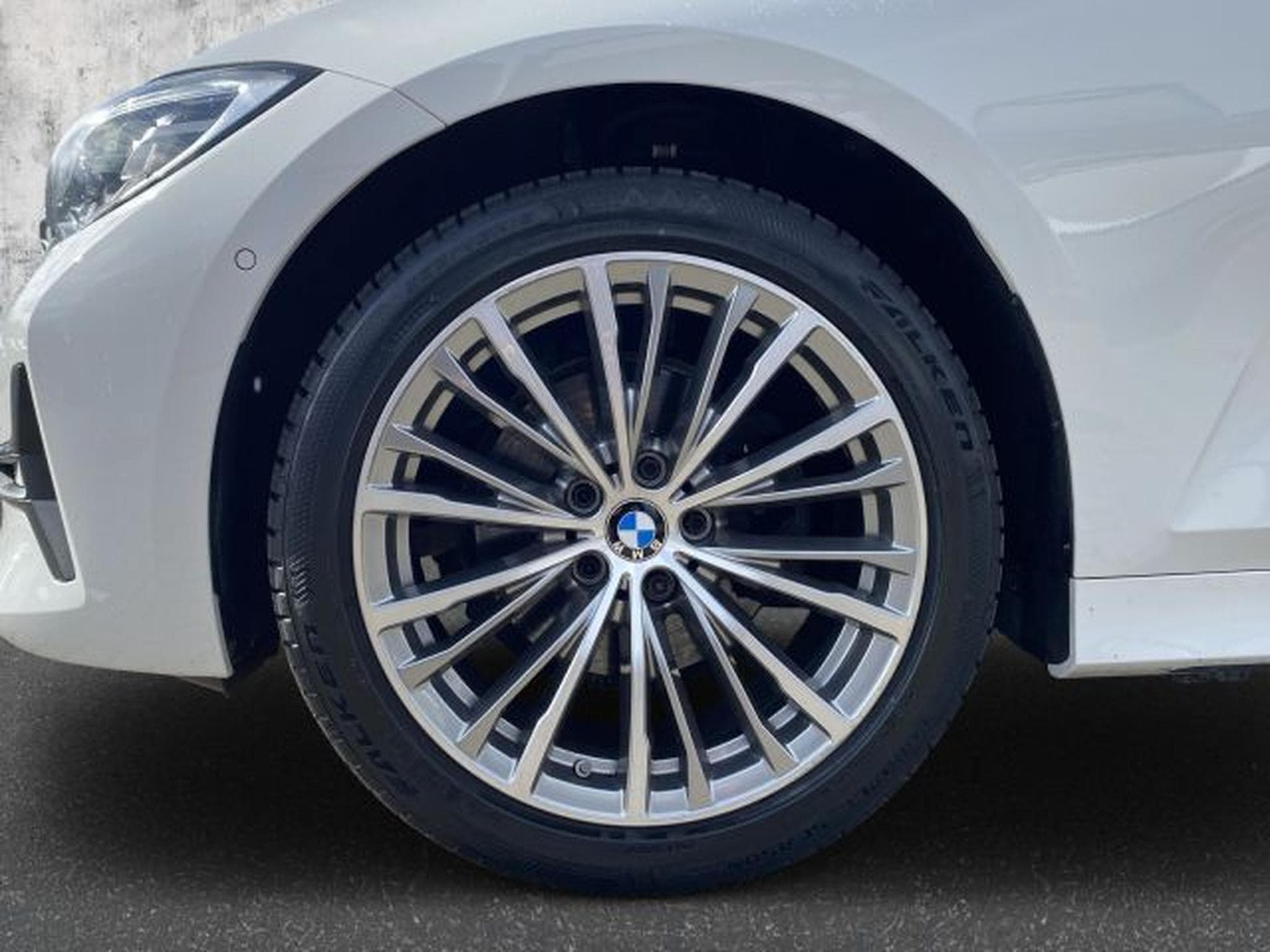 BMW 320 320d xDrive Sport Line NAVI LED RFK Aisst+ Live (2022) - Foto 9