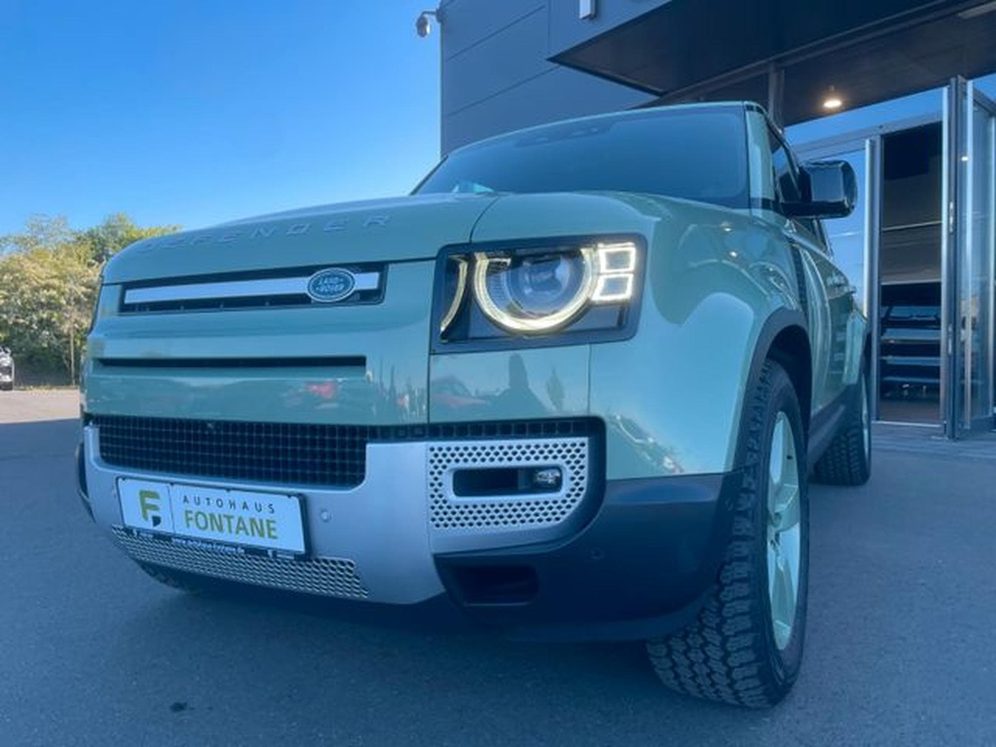 Land-Rover Defender Defender 110 75th Limited Edition AHK (2022) - Foto 5
