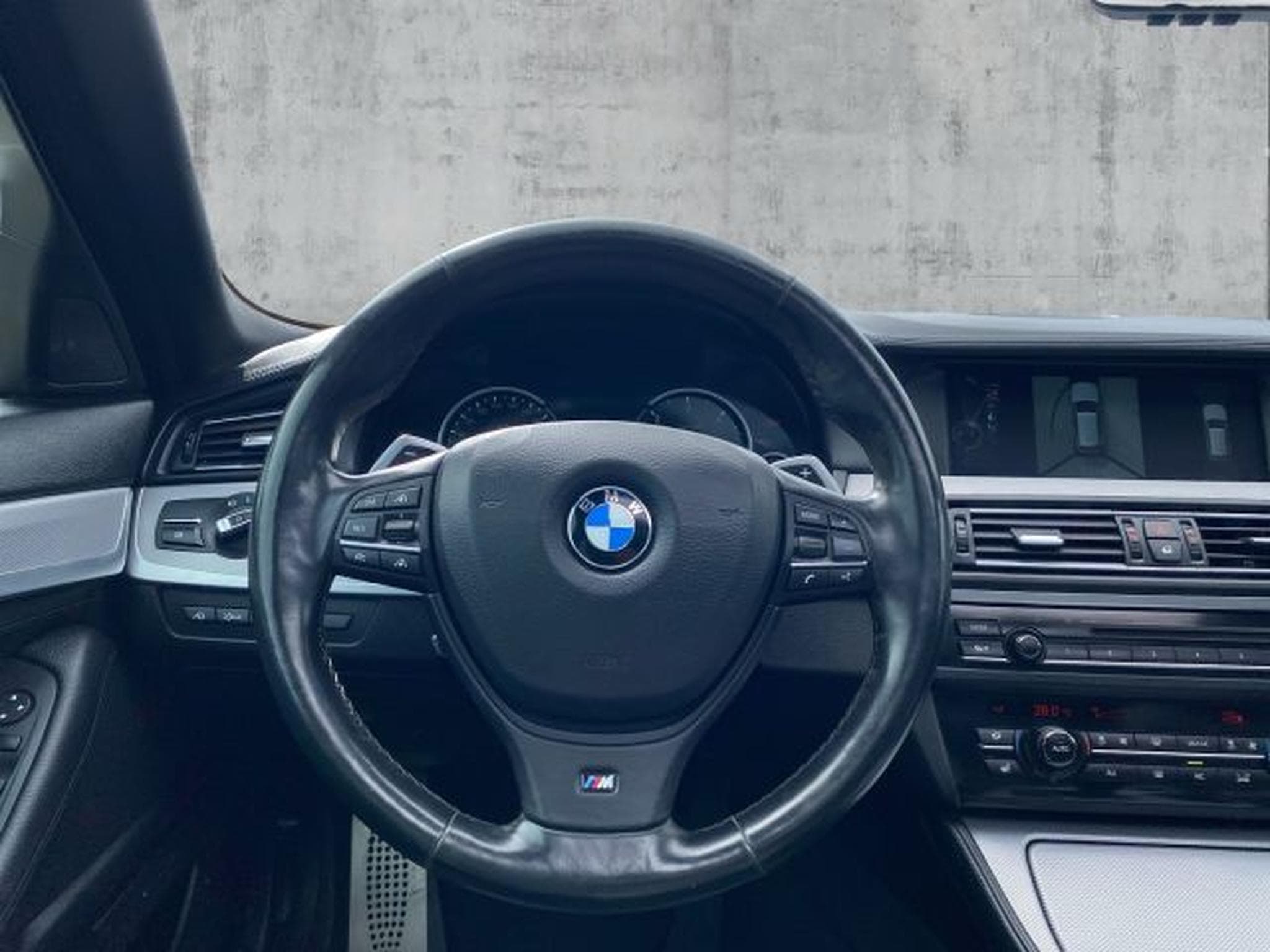BMW 550 550d M xDrive Autom. Shadow PANO RFK ACC HuD (2013) - Foto 15