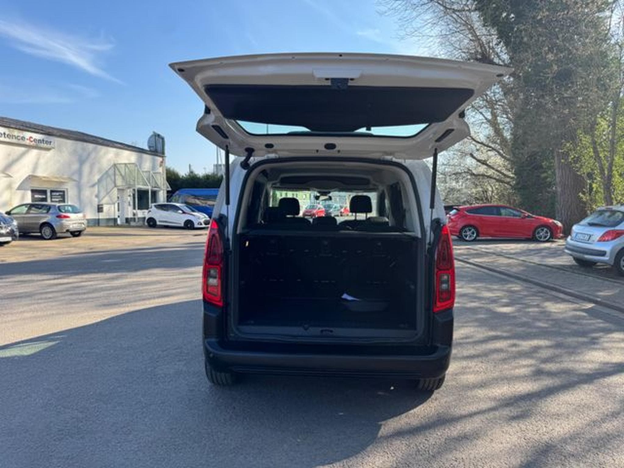 Citroën Berlingo BERLINGO LIVE PACK ELEKTRO*FACELIFT*AUT*5.SITZE* (2024) - Foto 10