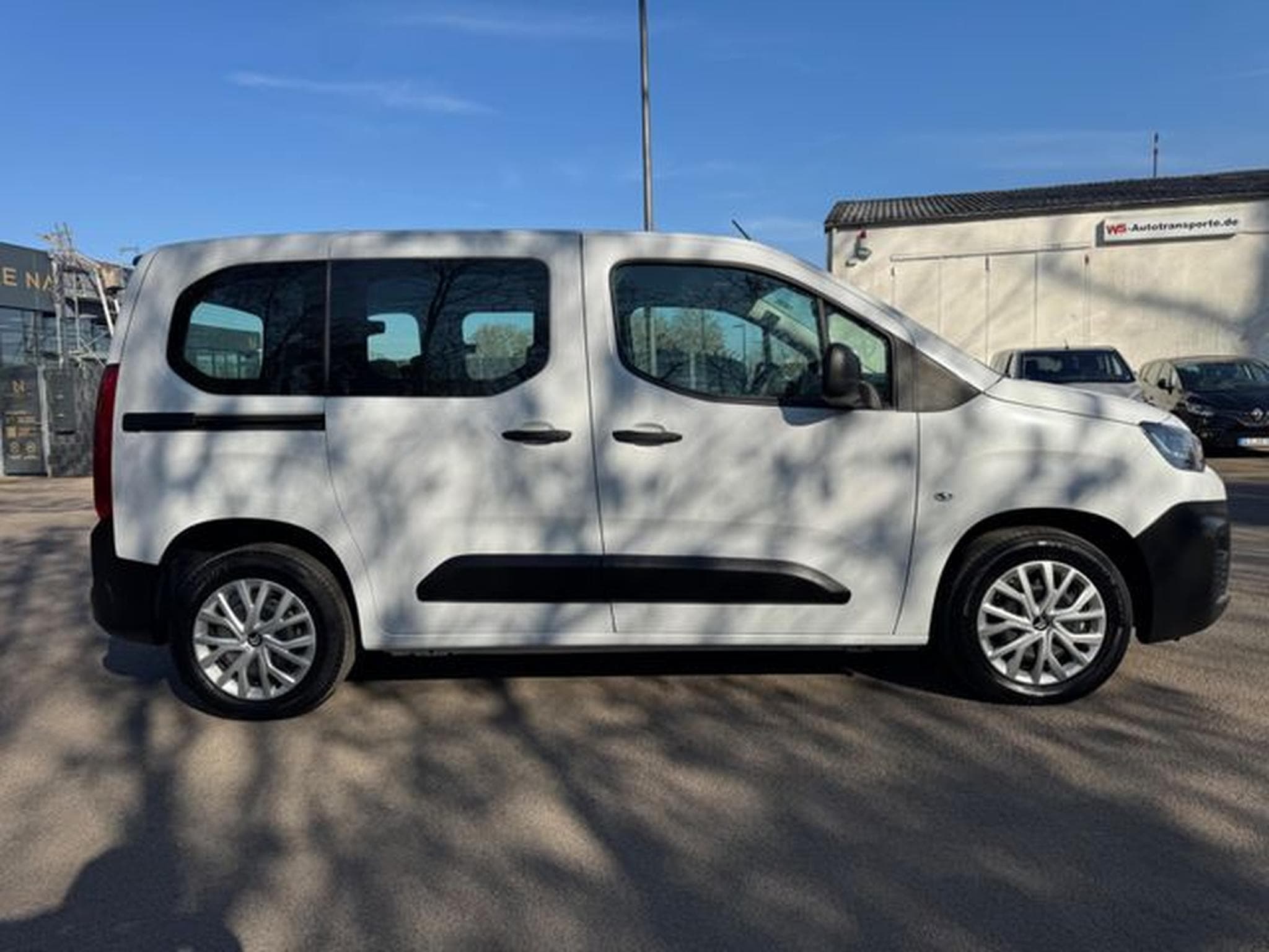 Citroën Berlingo BERLINGO LIVE PACK ELEKTRO*FACELIFT*AUT*5.SITZE* (2024) - Foto 13