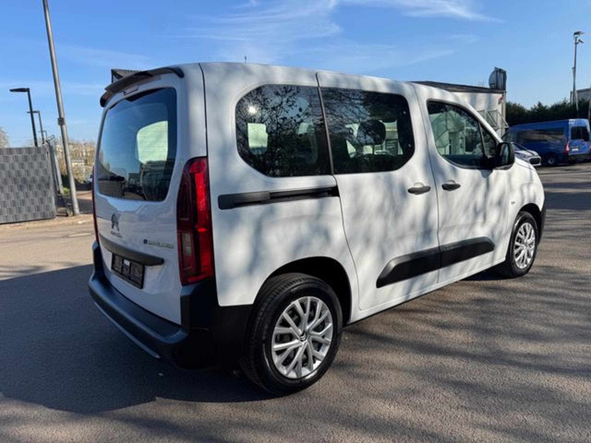 Citroën Berlingo BERLINGO LIVE PACK ELEKTRO*FACELIFT*AUT*5.SITZE* (2024) - Foto 6