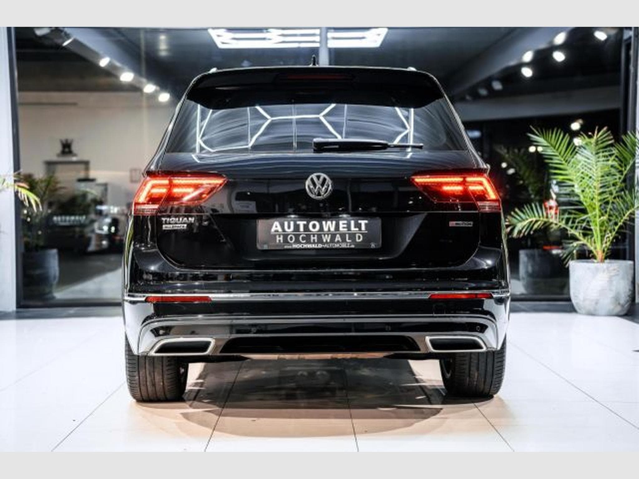 VW Tiguan Tiguan Allspace 2.0 TSI DSG Highl 4M R-Line NAVI (2020) - Foto 13