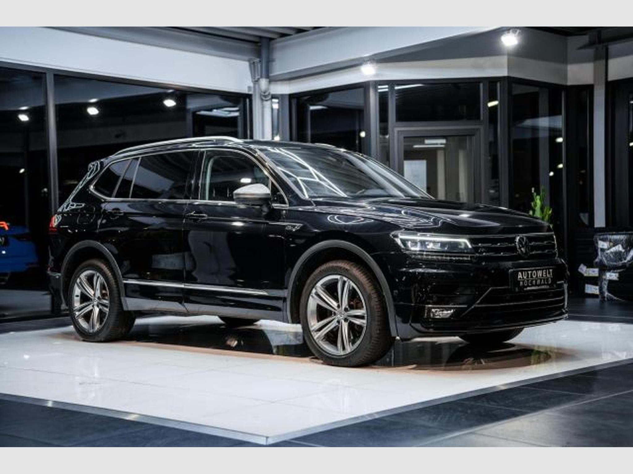VW Tiguan Tiguan Allspace 2.0 TSI DSG Highl 4M R-Line NAVI (2020) - Foto 6