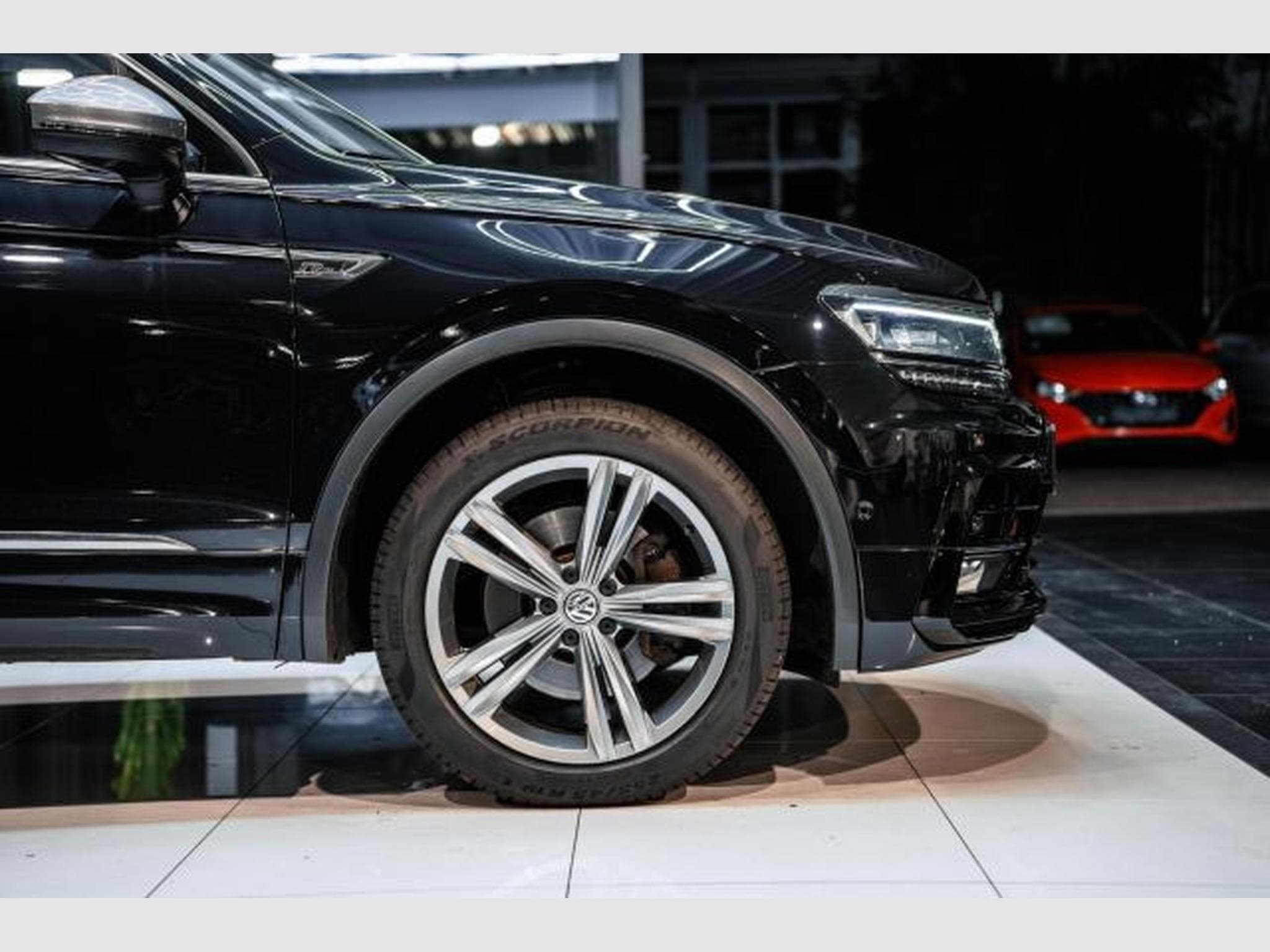 VW Tiguan Tiguan Allspace 2.0 TSI DSG Highl 4M R-Line NAVI (2020) - Foto 9