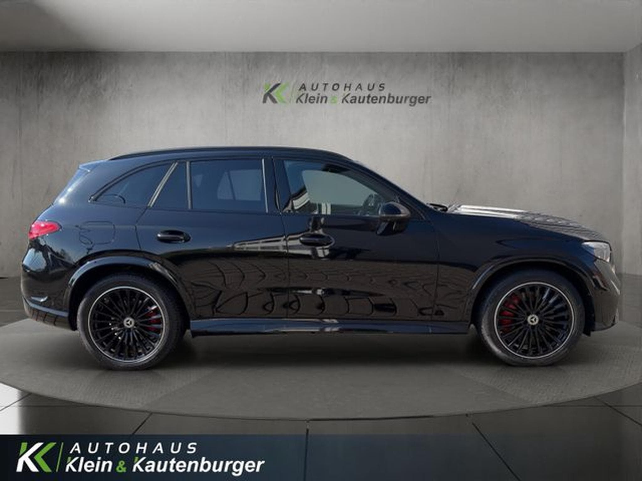 Mercedes GLC 220 GLC 220d AMG 4M NIGHT+MBUX+BURMESTER+MEMORY+360° (2023) - Foto 4