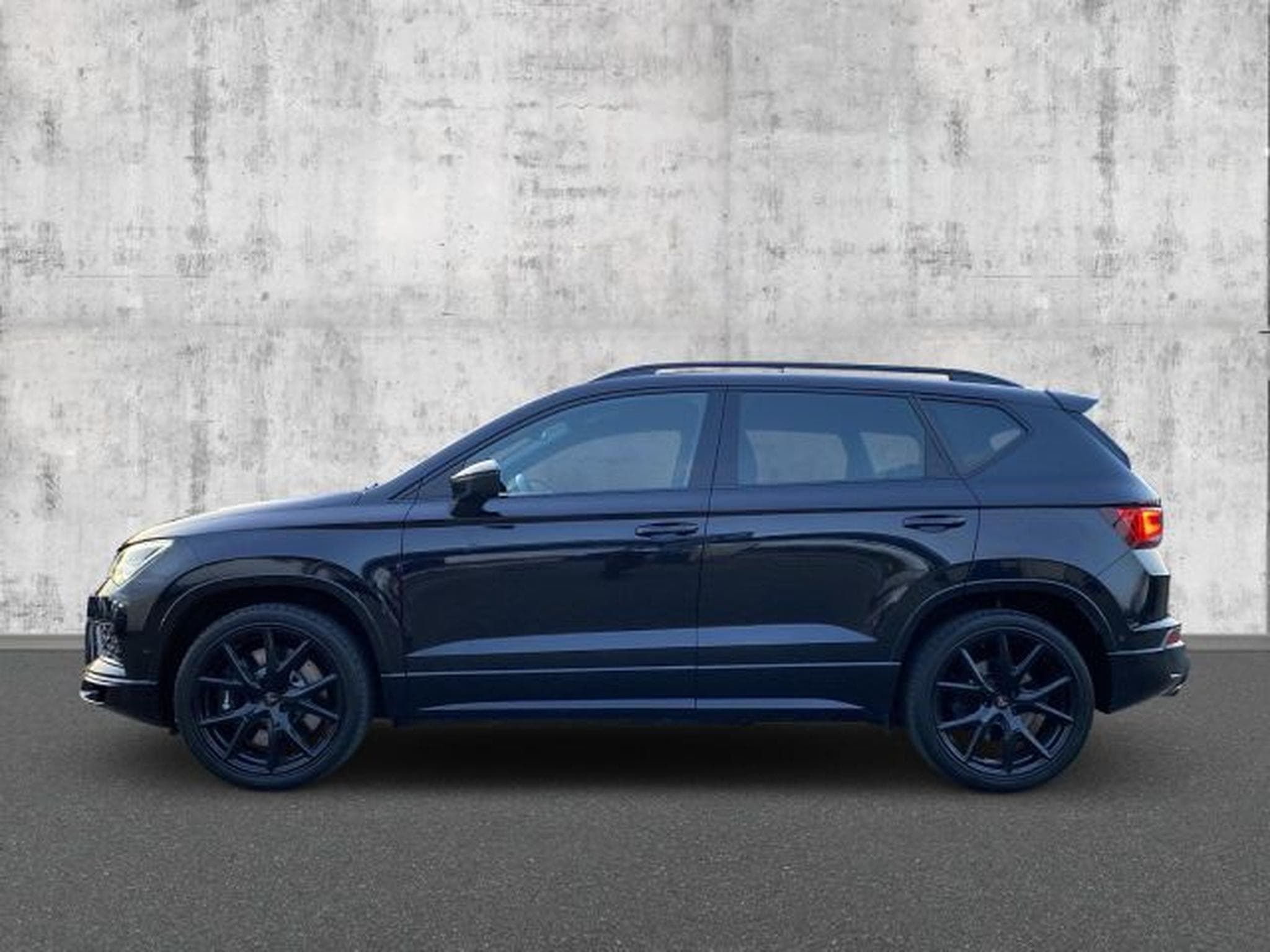 Cupra Ateca Ateca VZ 2.0 TSI DSG 4D NAVI RFK LED AHK PANO (2019) - Foto 2