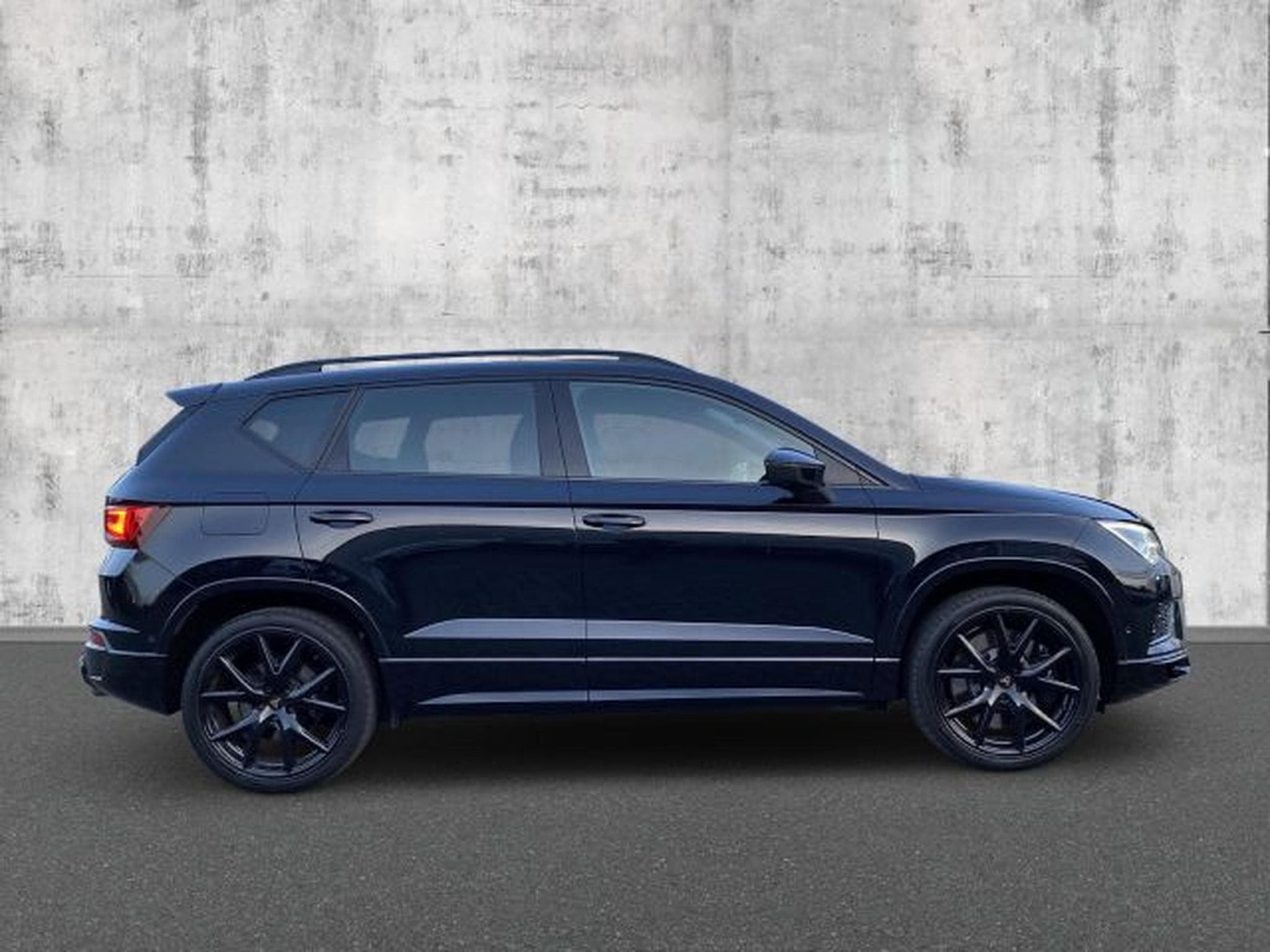 Cupra Ateca Ateca VZ 2.0 TSI DSG 4D NAVI RFK LED AHK PANO (2019) - Foto 6