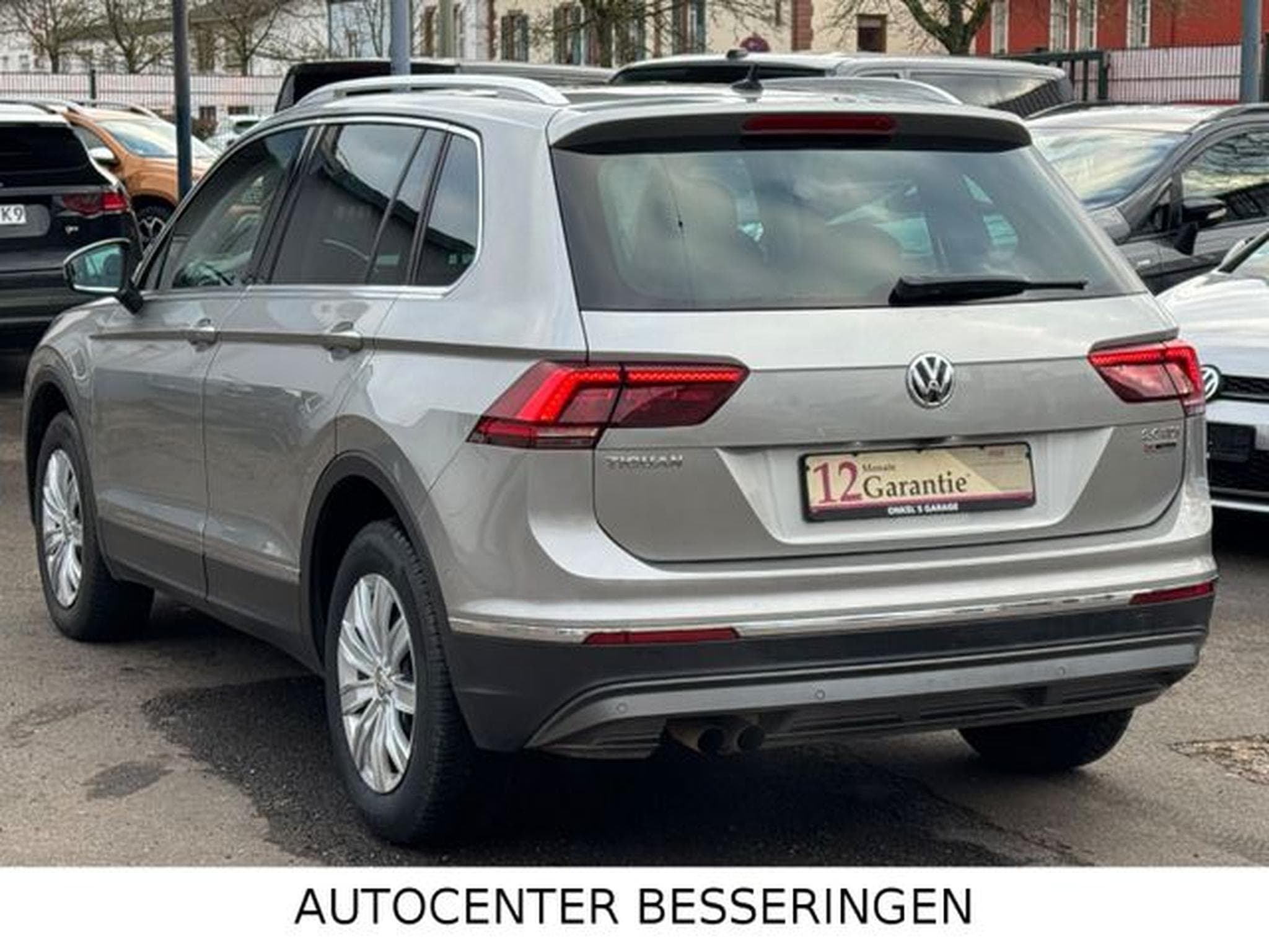 VW Tiguan Tiguan Highline 4Motion DSG *LED*PANORAMA*NAVI (2016) - Foto 4