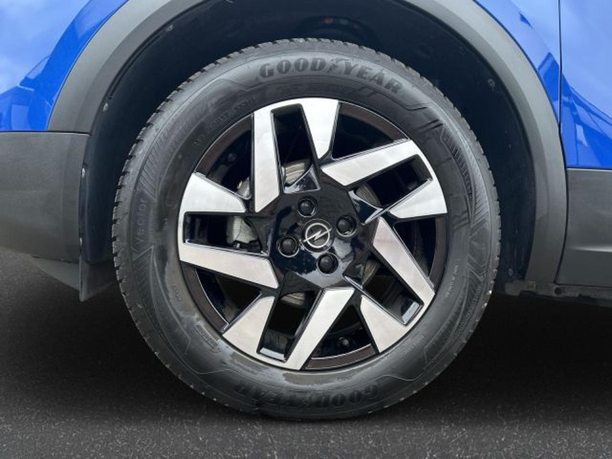 Opel Mokka Mokka 1.2 Turbo GS Line 180 RFK NAVI LED SHZG (2024) - Foto 9