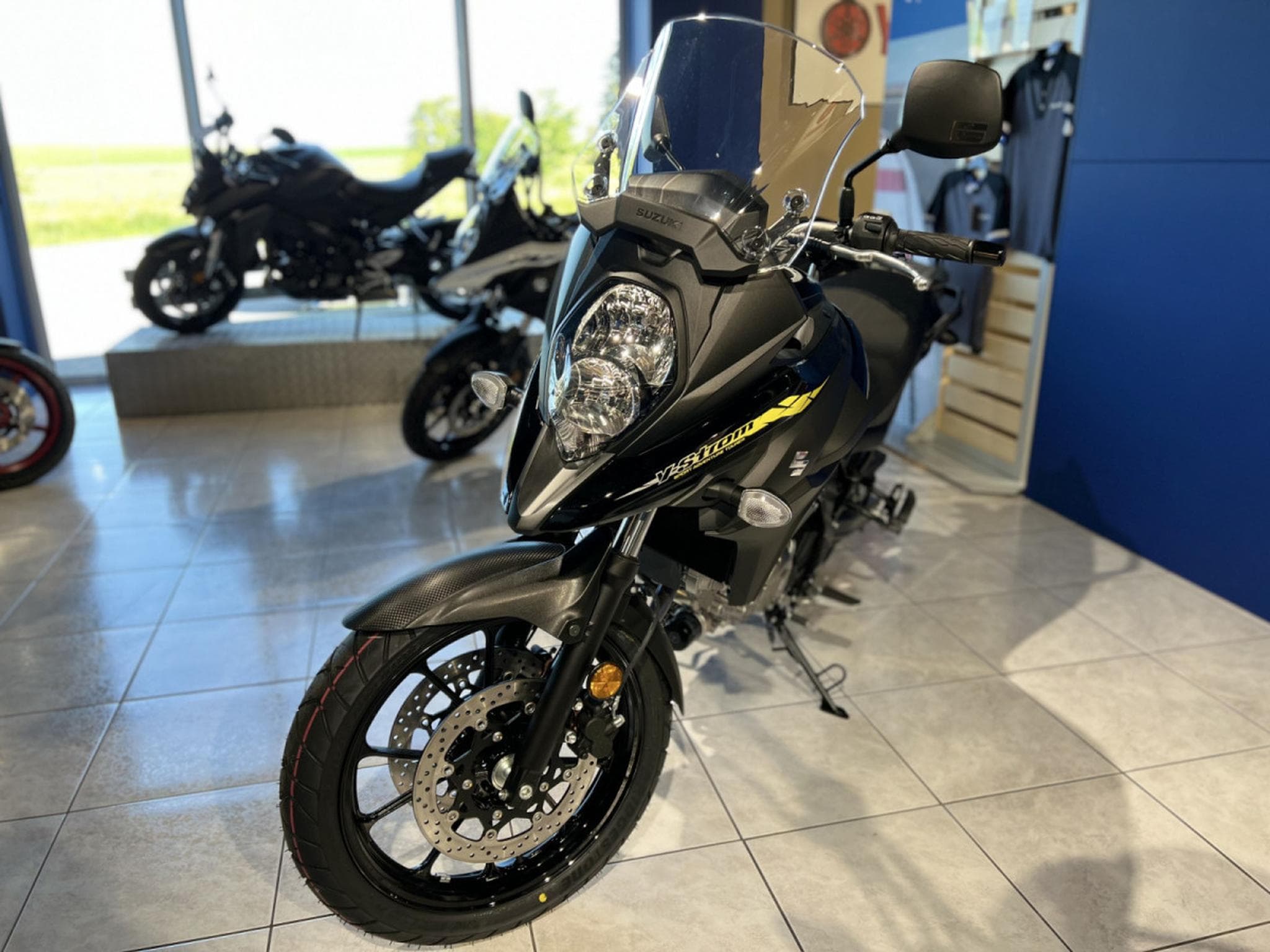 Suzuki V-Strom 650 (2026) - Photo 2