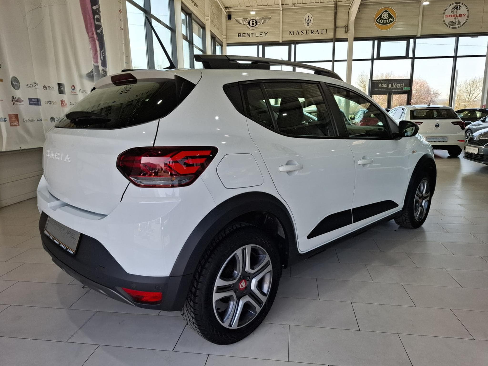 Dacia Sandero 1.0 TCe 90 Stepway, B.Auto., 1 HAND, CAMERA, NAVI, PDC, REGU (2023) - Foto 2